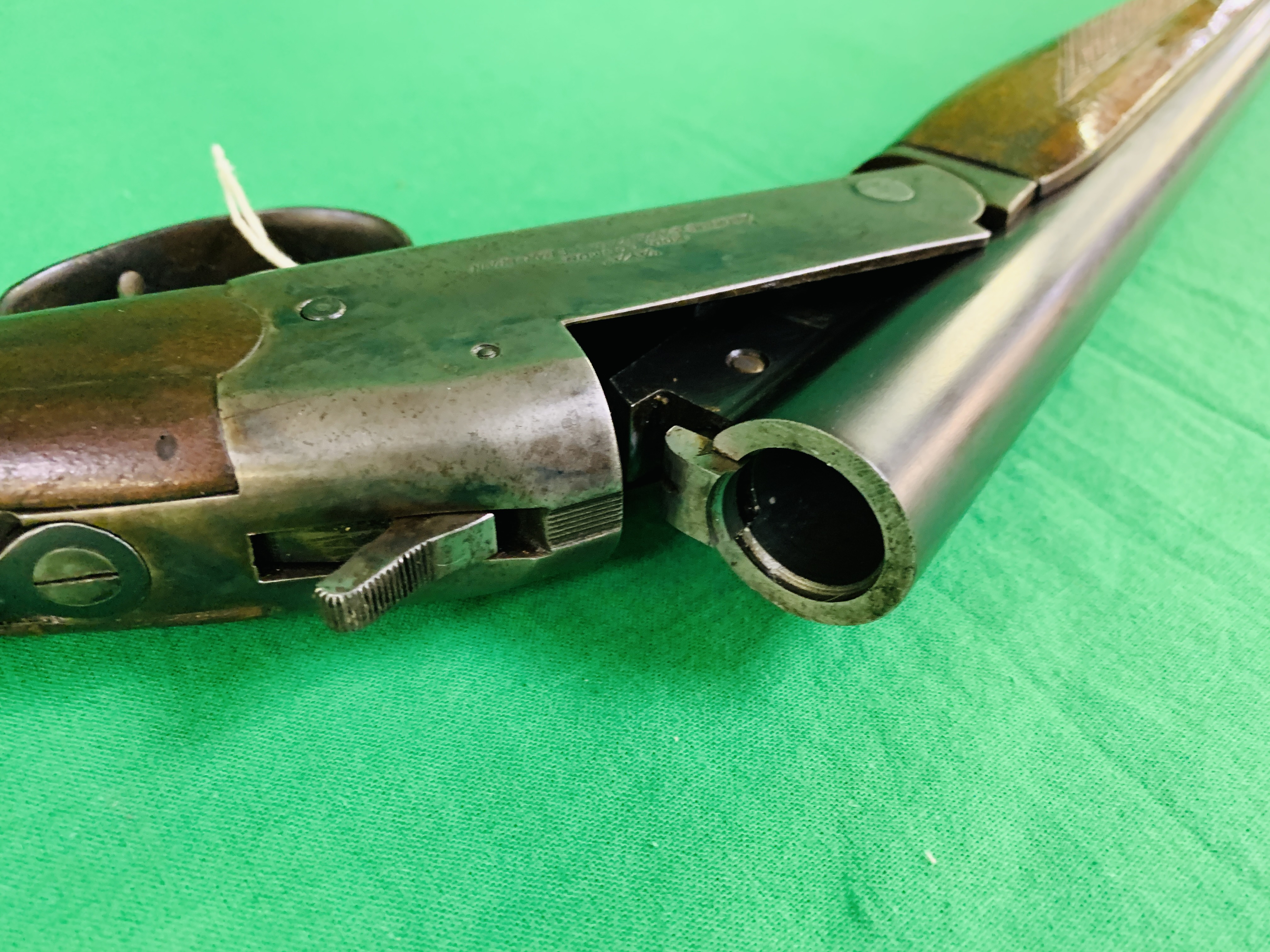 AYA 12 BORE SINGLE SHOT SHOTGUN # 196075 30 INCH BARREL - (ALL GUNS TO BE INSPECTED AND SERVICED BY - Image 8 of 8