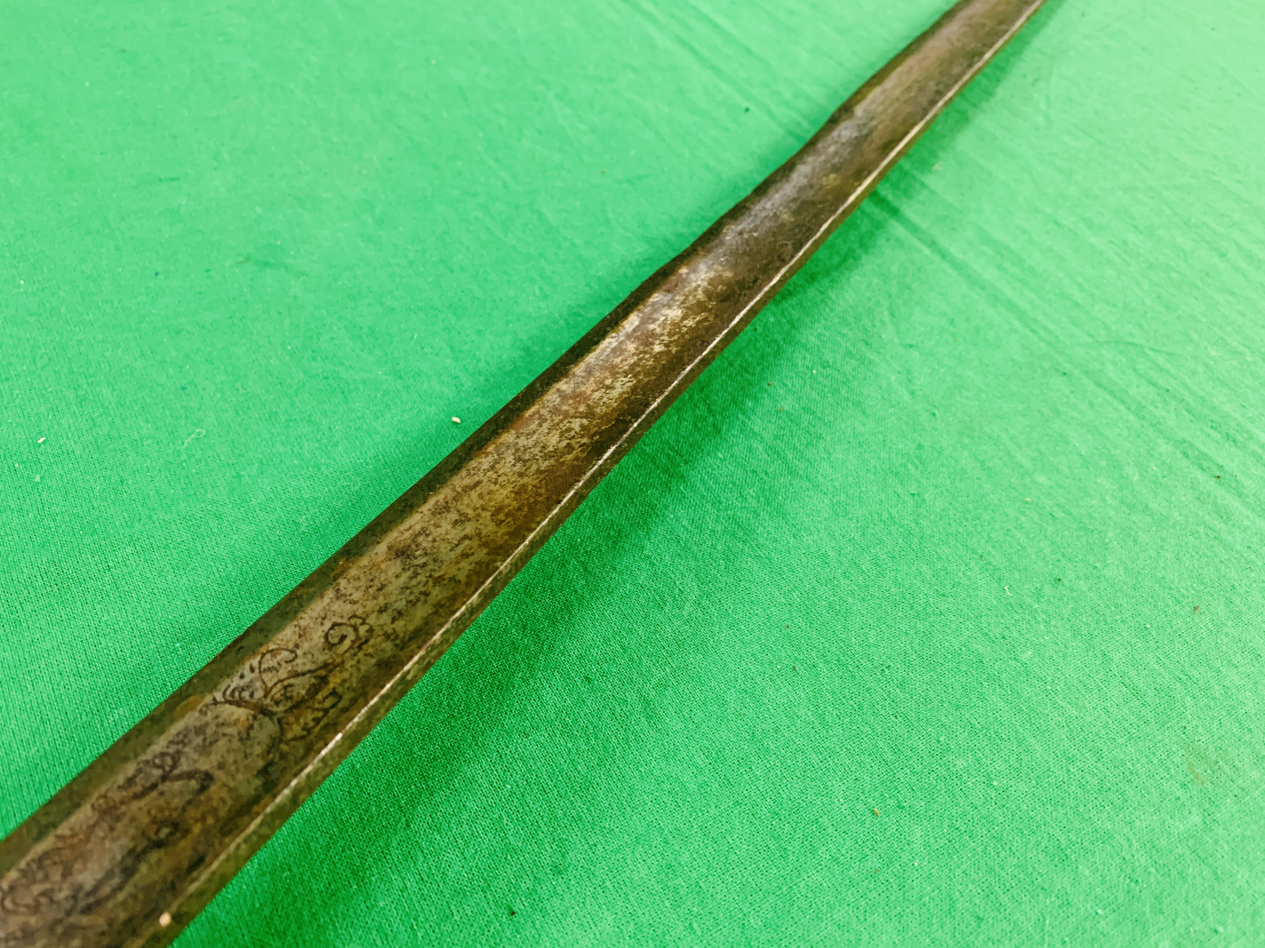 1786 PATTERN EBONY GRIP INFANTRY OFFICERS SBADROON C1800 - Image 4 of 7