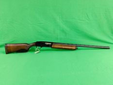 MOSSBERG MODEL 9200 12 BORE SEMI AUTO SHOTGUN # SA9089 28 INCH BARREL MULTI CHOKE (ONE CHOKE) -