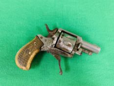 VINTAGE BLANK FIRING PISTOL - (ALL GUNS TO BE INSPECTED AND SERVICED BY QUALIFIED GUNSMITH BEFORE