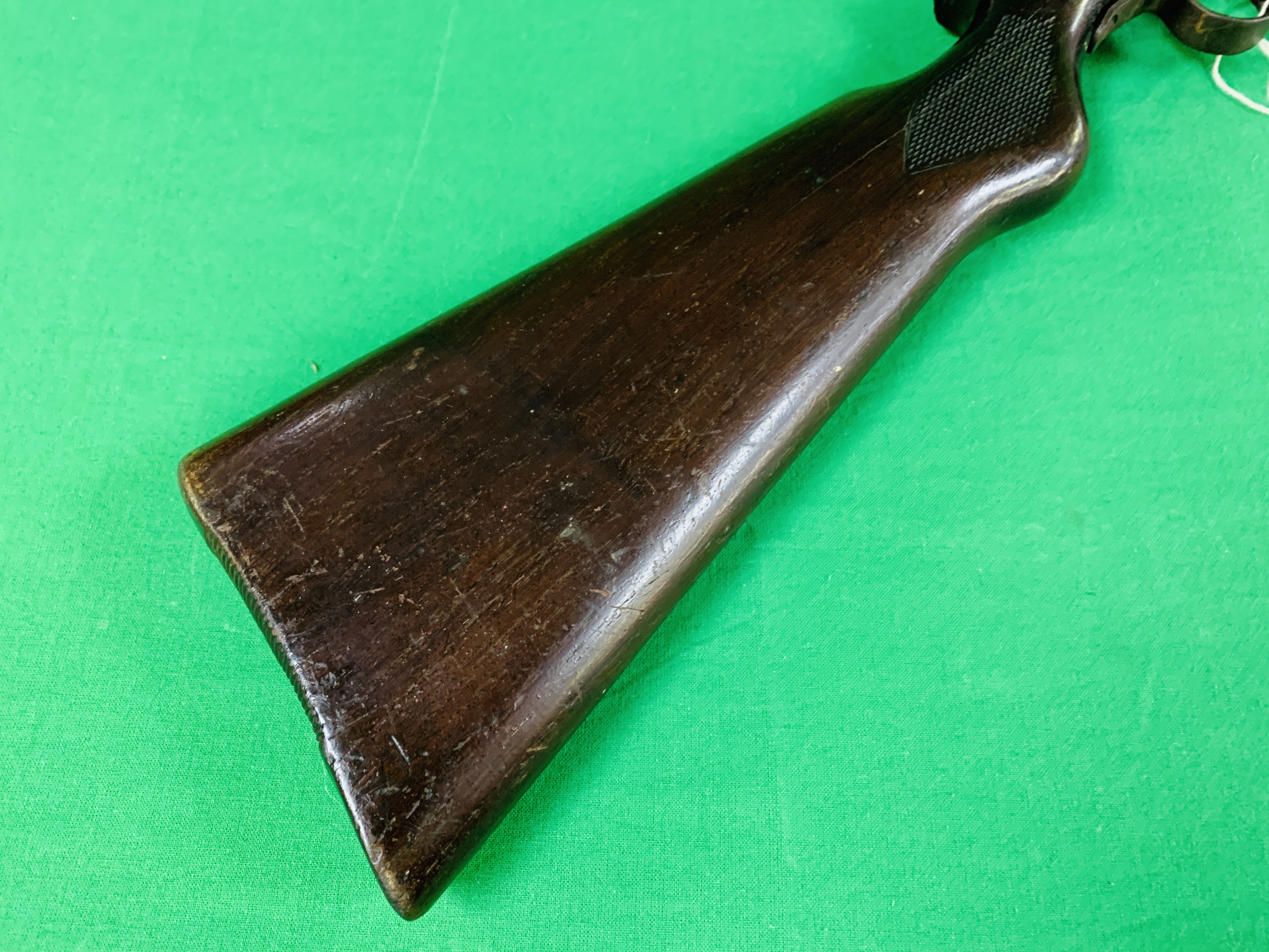 EARLY AIR RIFLE COLLECTORS ITEM (ALL GUNS TO BE INSPECTED AND SERVICED BY QUALIFIED GUNSMITH BEFORE - Image 3 of 8