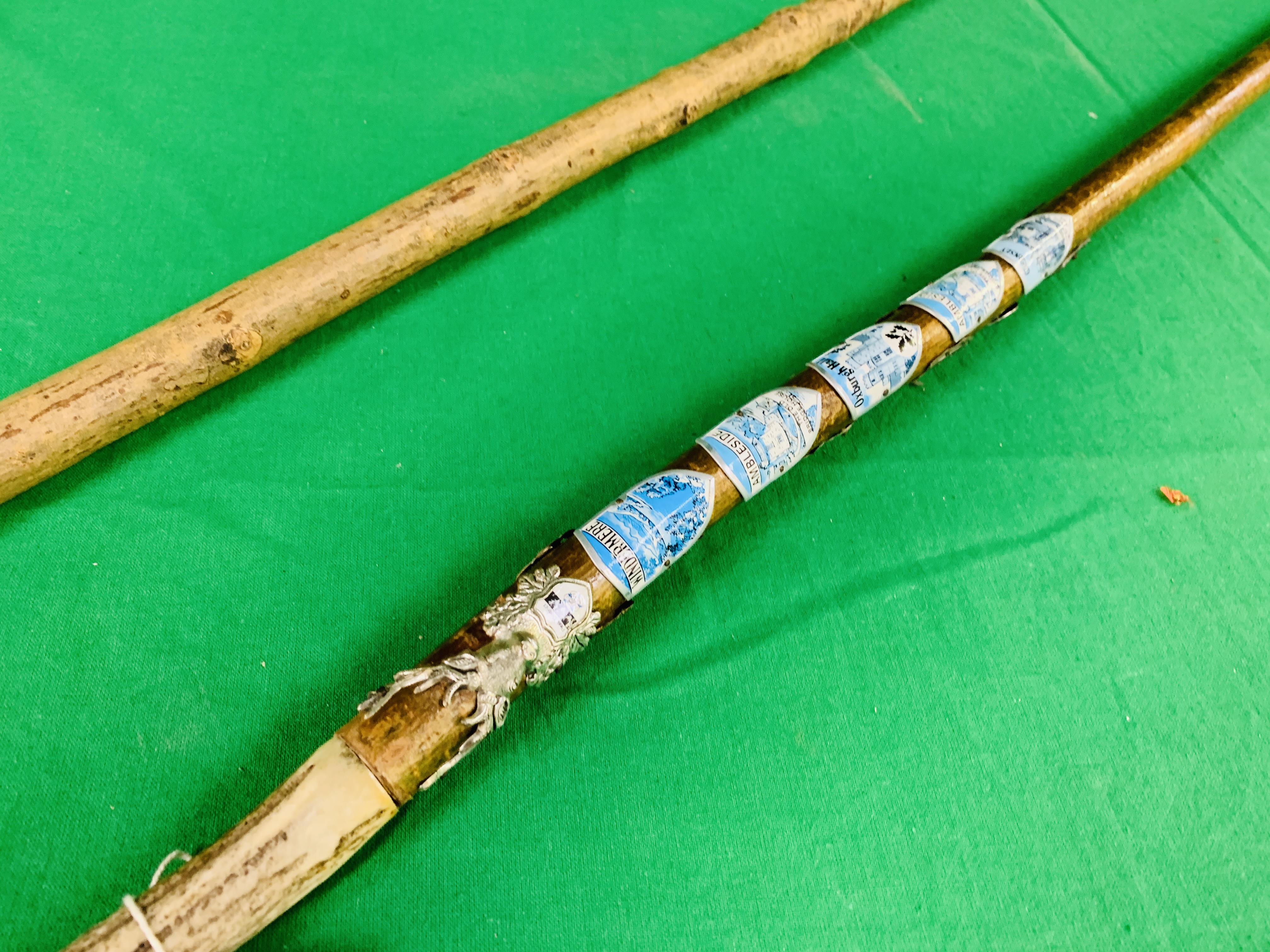 TWO SHOOTING STICKS ANTLER HANDLES - Image 5 of 6