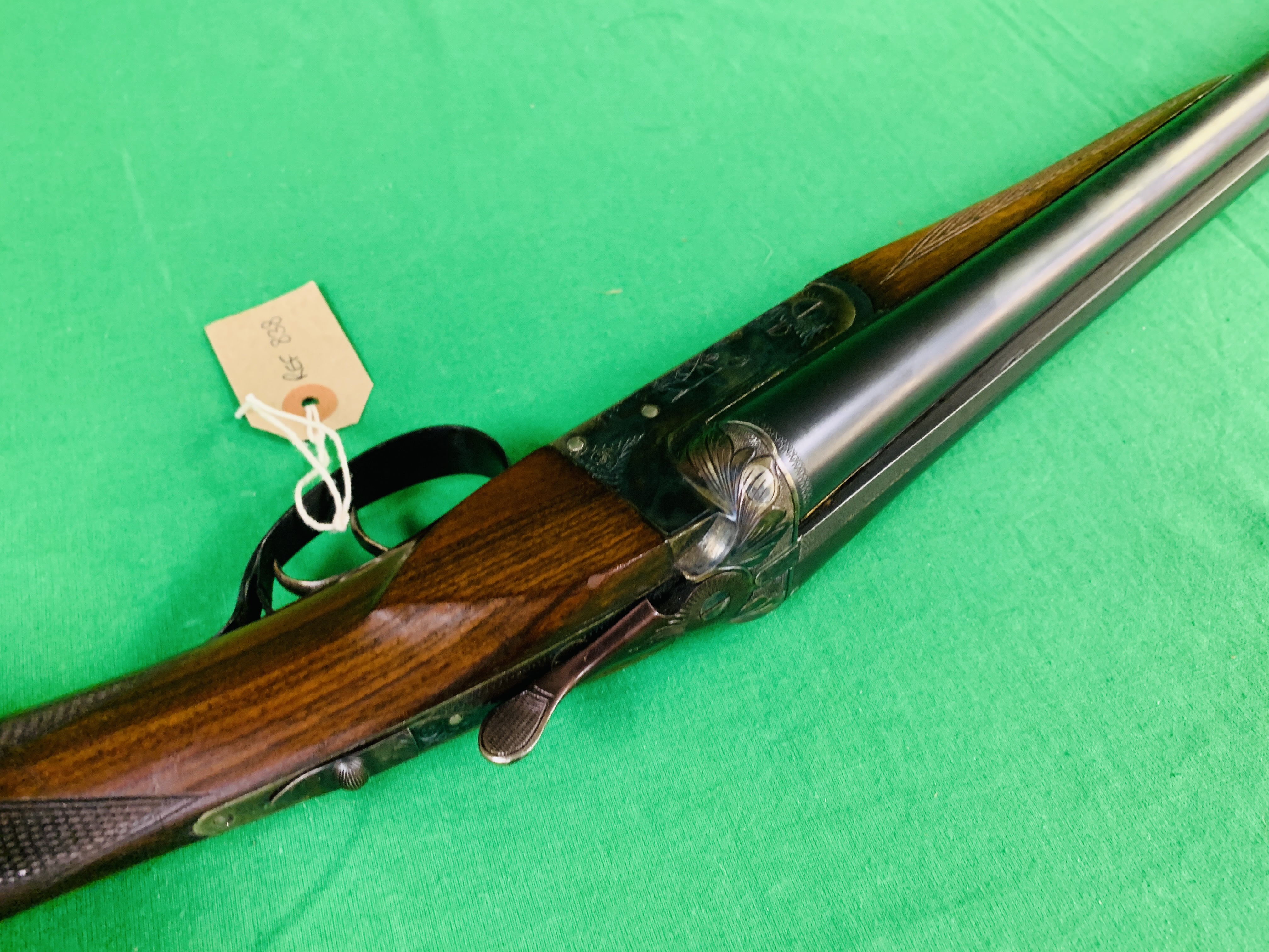 LARRANAGA 12 BORE SIDE BY SIDE SHOT GUN #68616 - (ALL GUNS TO BE INSPECTED AND SERVICED BY - Image 6 of 7
