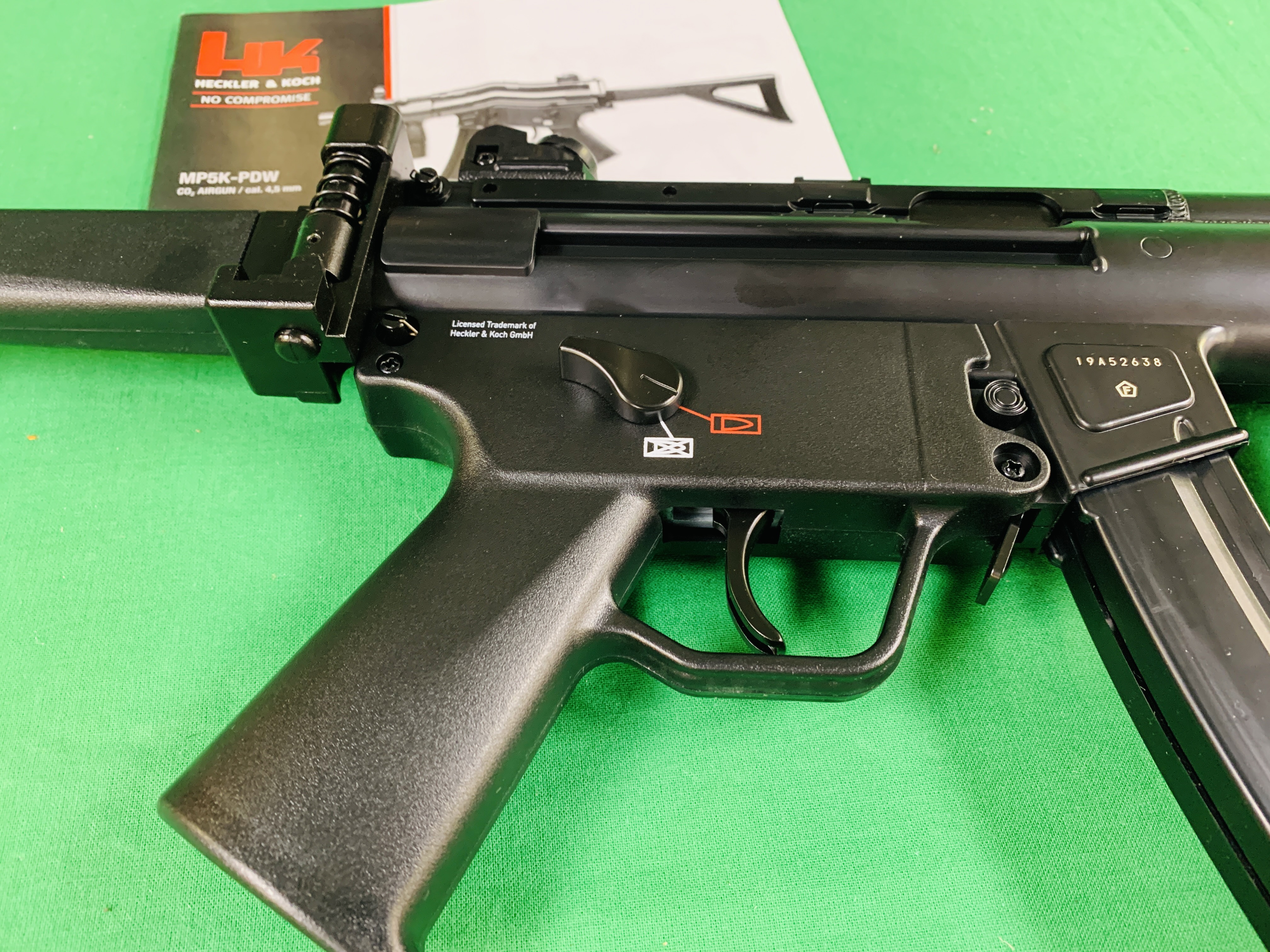 A HECKLER & KOCH MP5K-PDW . - Image 10 of 13