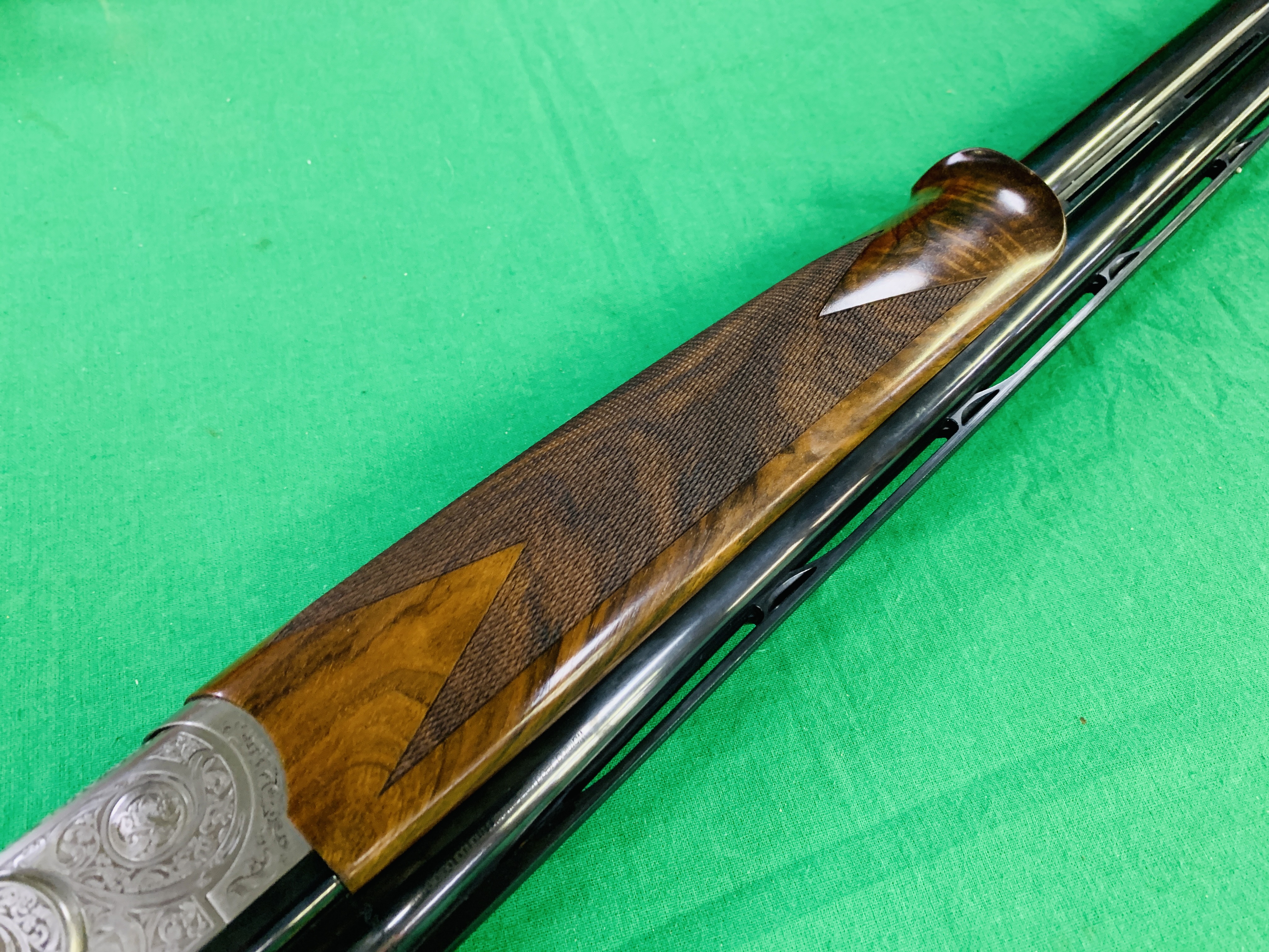 CAESAR GUERINI 12 BORE OVER AND UNDER SHOTGUN #144499 MULTI CHOKE (TOTAL 8 CHOKES) COMPLETE WITH - Image 9 of 21
