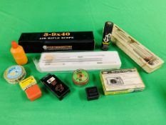 A COLLECTION OF AIR RIFLE ACCESSORIES TO INCLUDE SMK 3-9X40 SCOPE BOXED AS NEW, SMK SCOPE,