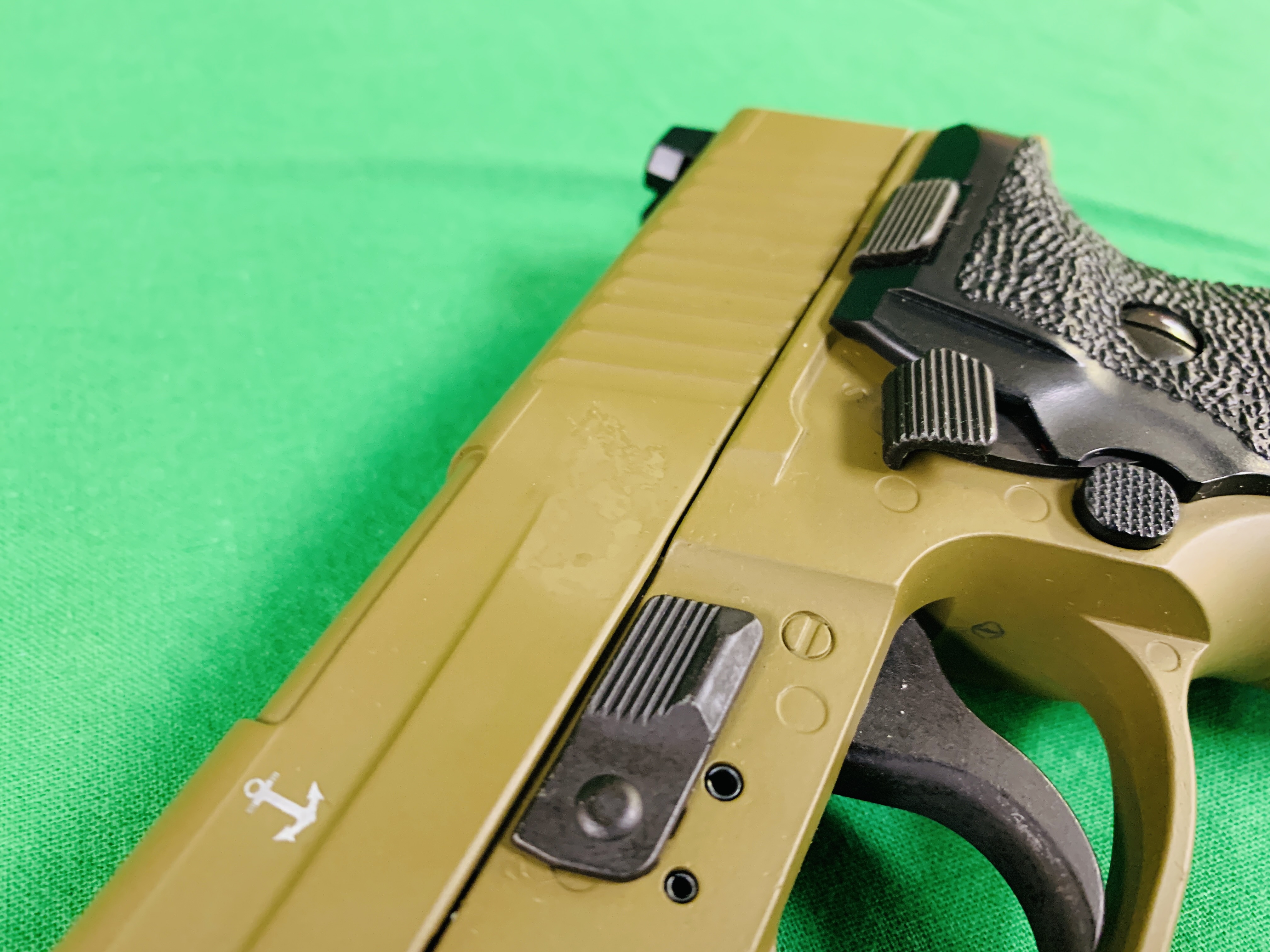 SIG SAUER . - Image 4 of 8