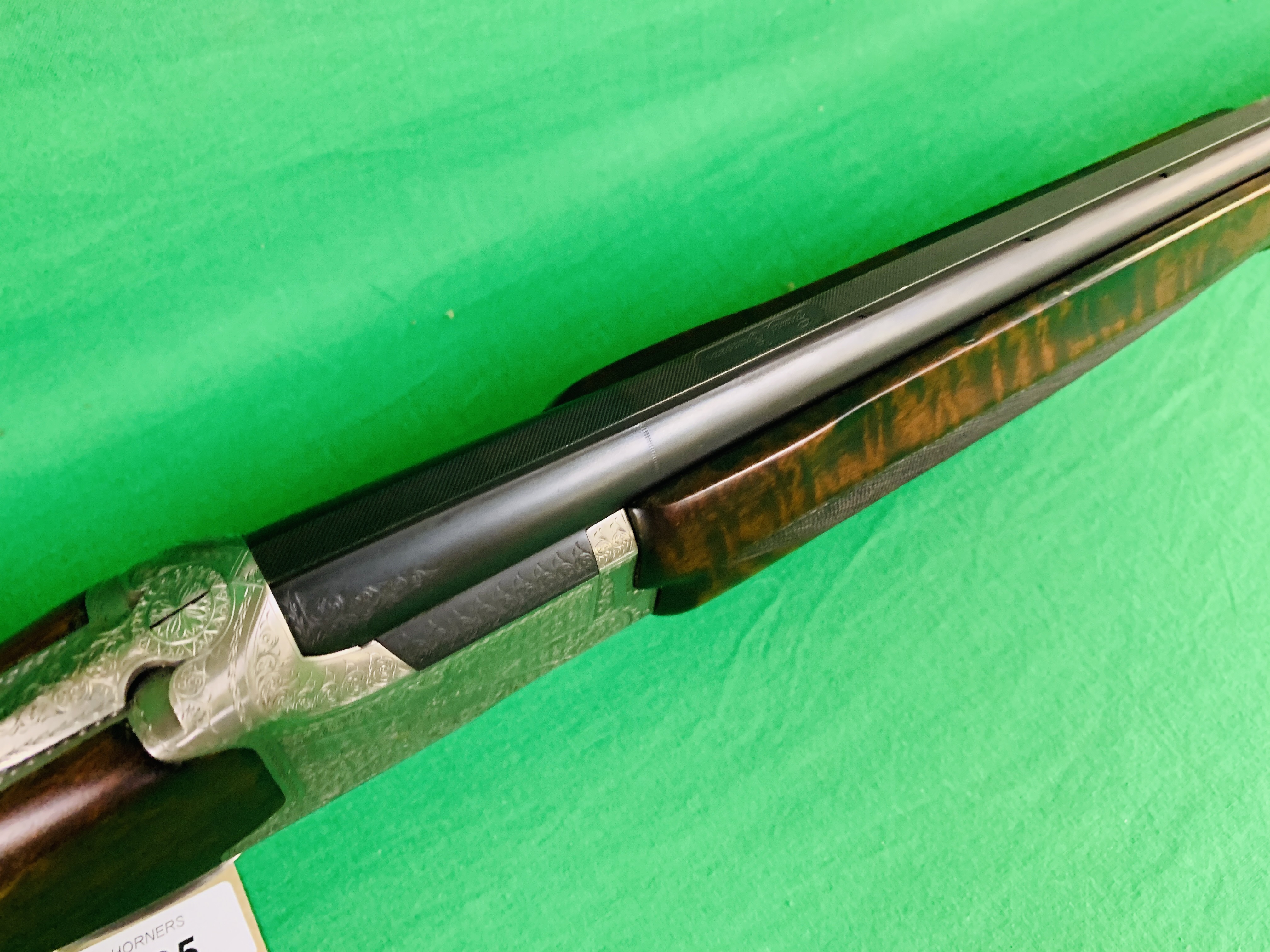 WINCHESTER GRAND EUROPEAN 12 BORE OVER AND UNDER SHOTGUN # 434503 IN HARD TRANSIT CASE COMPLETE - Image 9 of 12