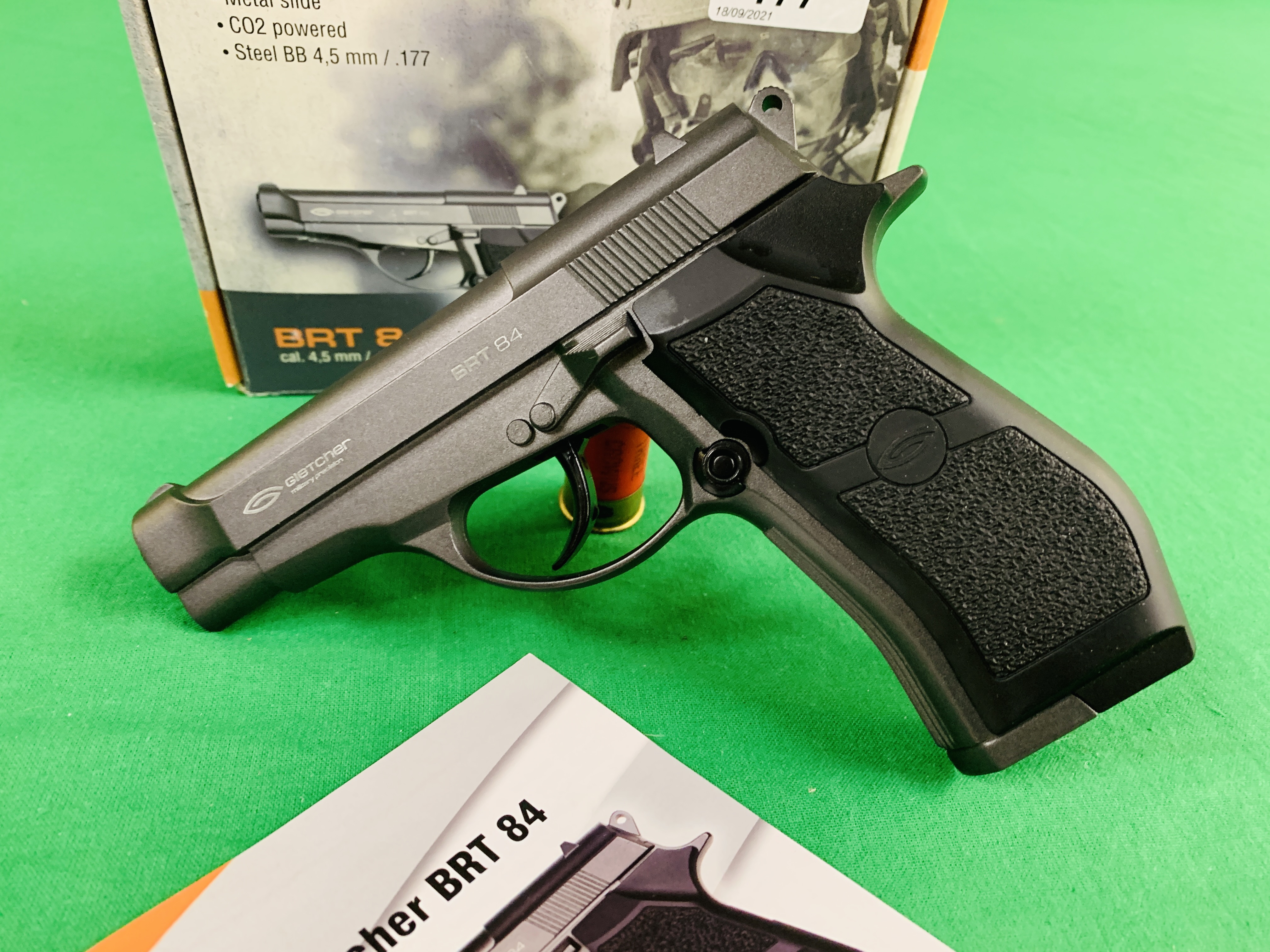 A GLETCHER BRT 84 CO² 19 SHOT CAPACITY AIR PISTOL - BOXED AS NEW - (ALL GUNS TO BE INSPECTED AND - Image 2 of 5