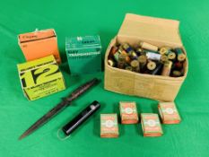 A SMALL COLLECTION OF 12 GAUGE CARTRIDGES TO INCLUDE 25 HOLLAND'S NORTHWOOD CARTRIDGES, DUCK CALL,