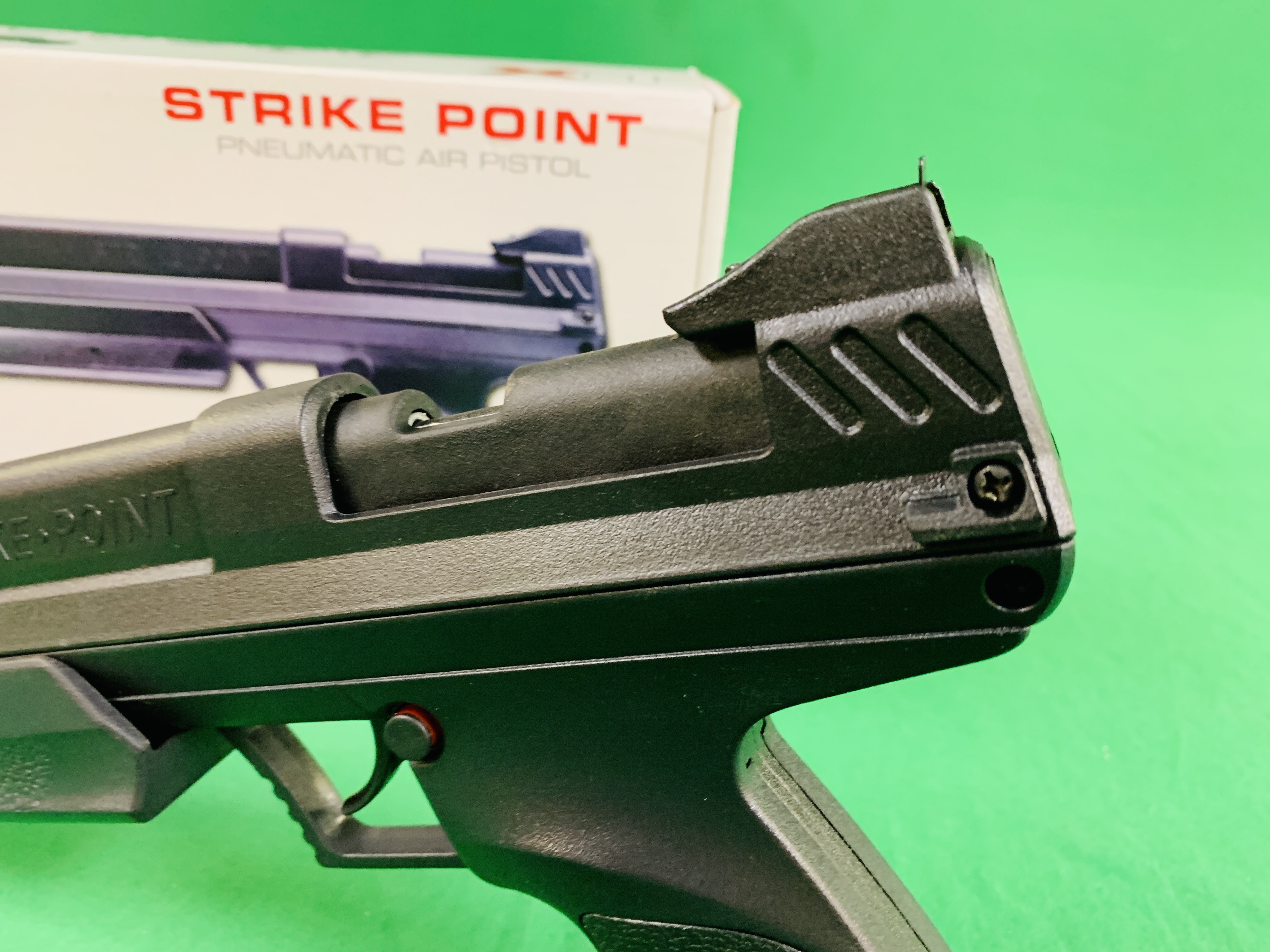 AN UMAREX UX STRIKE POINT . - Image 4 of 9