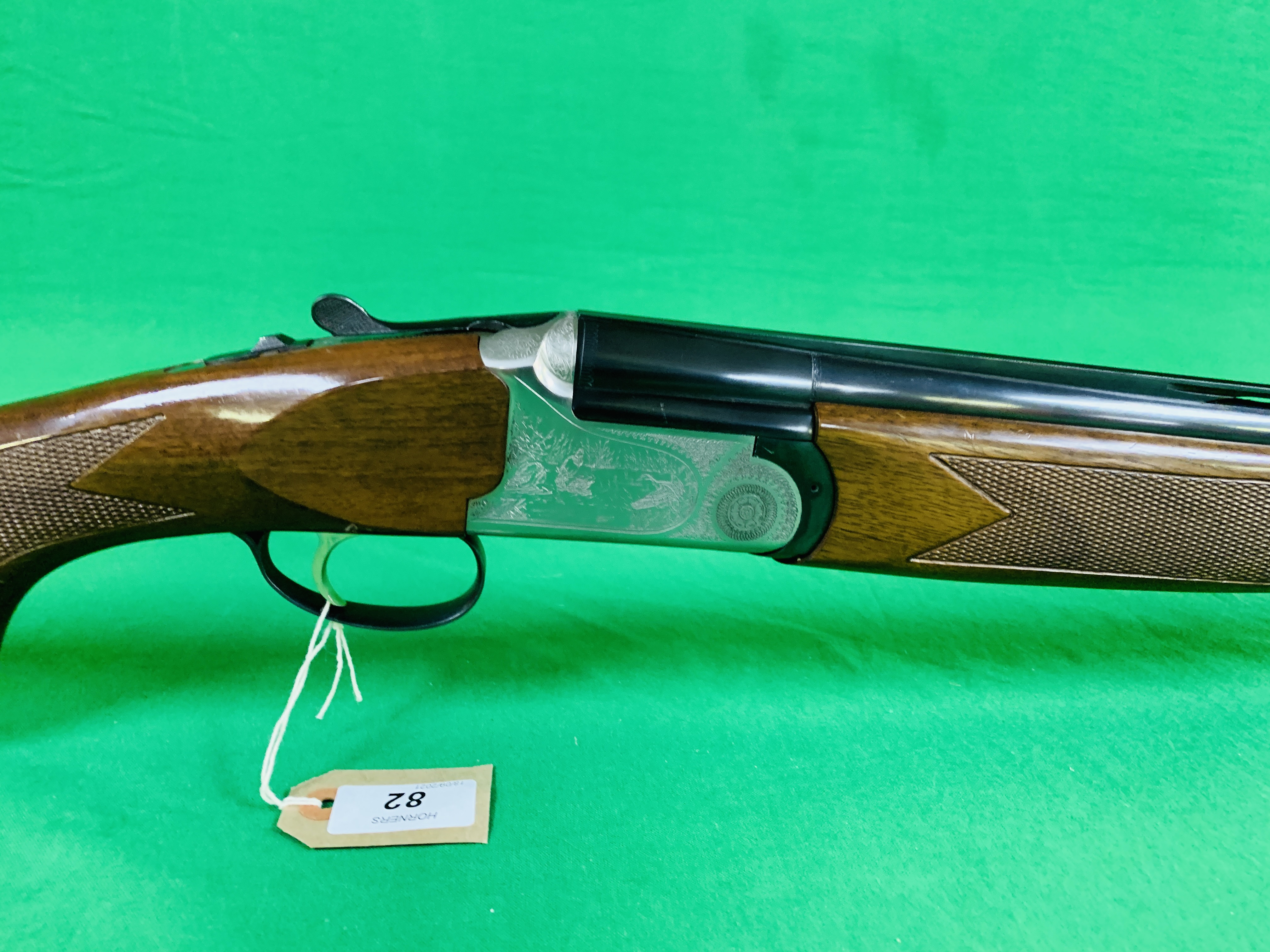 BETTINSOLI 12G O/U SHOTGUN #86183 COMPLETE WITH FIVE CHOKES, - Image 4 of 9