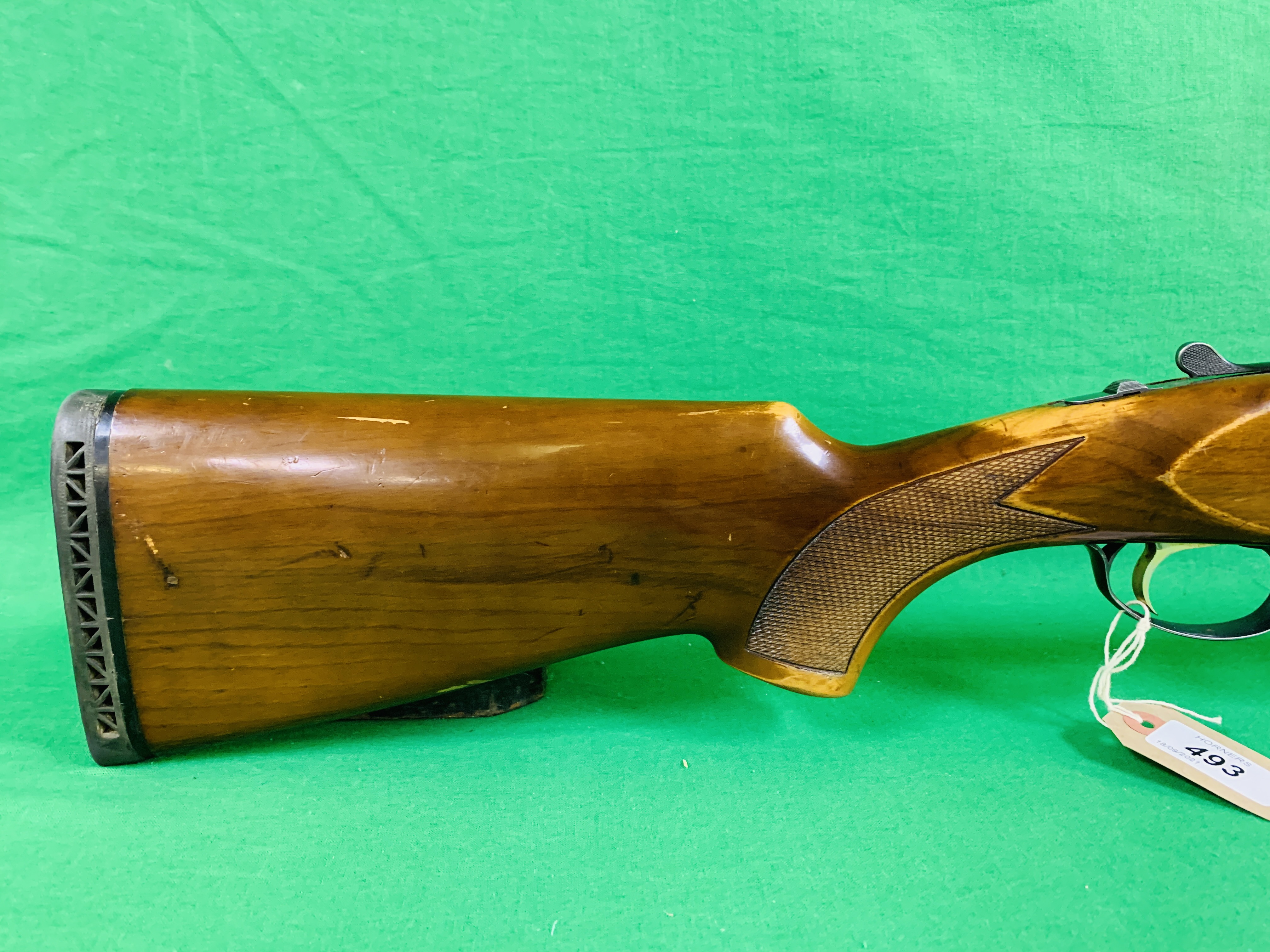 BETTINSOLI 12 BORE OVER AND UNDER SHOTGUN # 71414, 28 INCH BARRELS, - Image 3 of 9