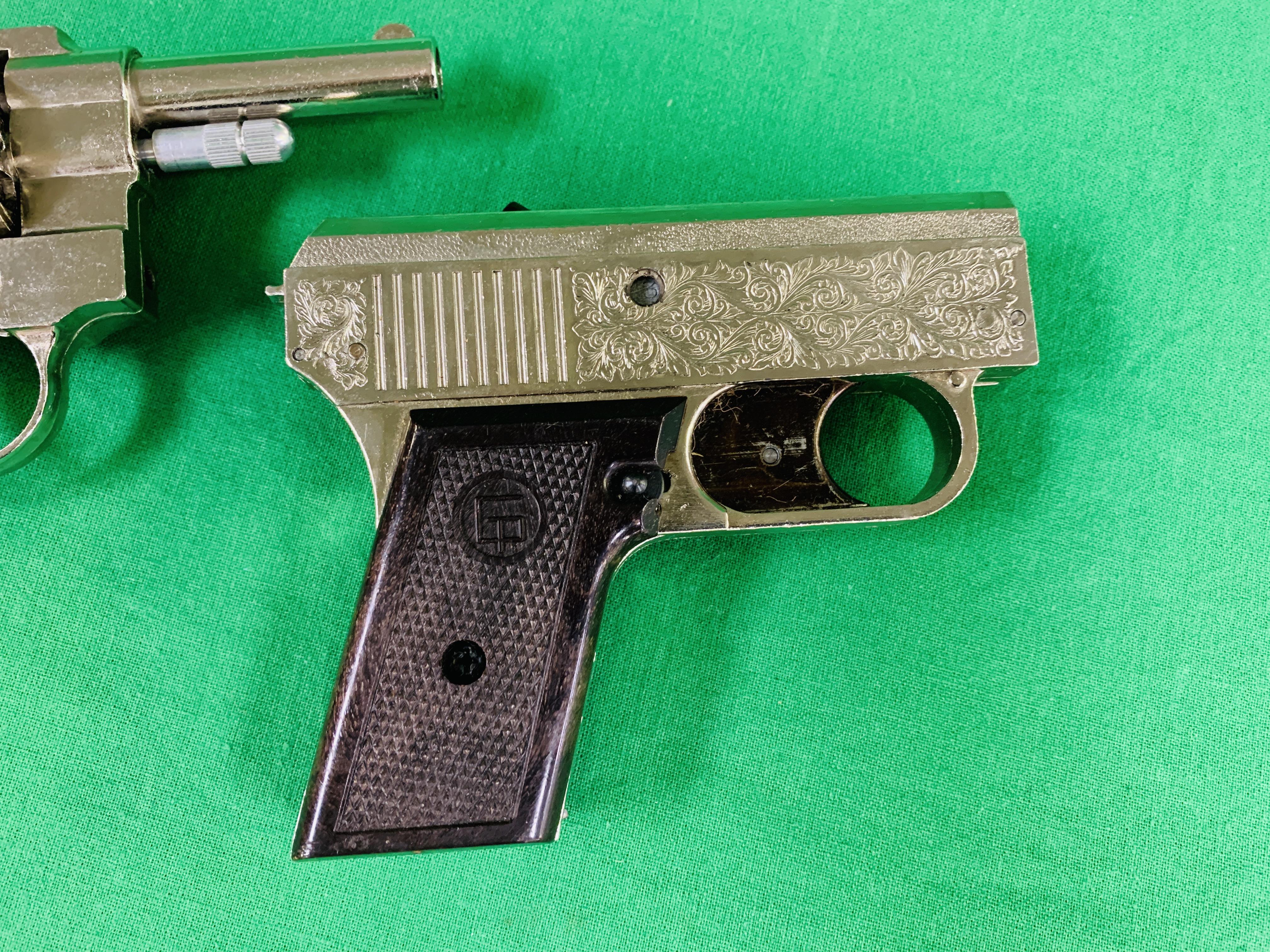 AN ITALIAN STARTING PISTOL ALONG WITH A FURTHER ITALIAN STARTING PISTOL - (ALL GUNS TO BE INSPECTED - Image 2 of 6
