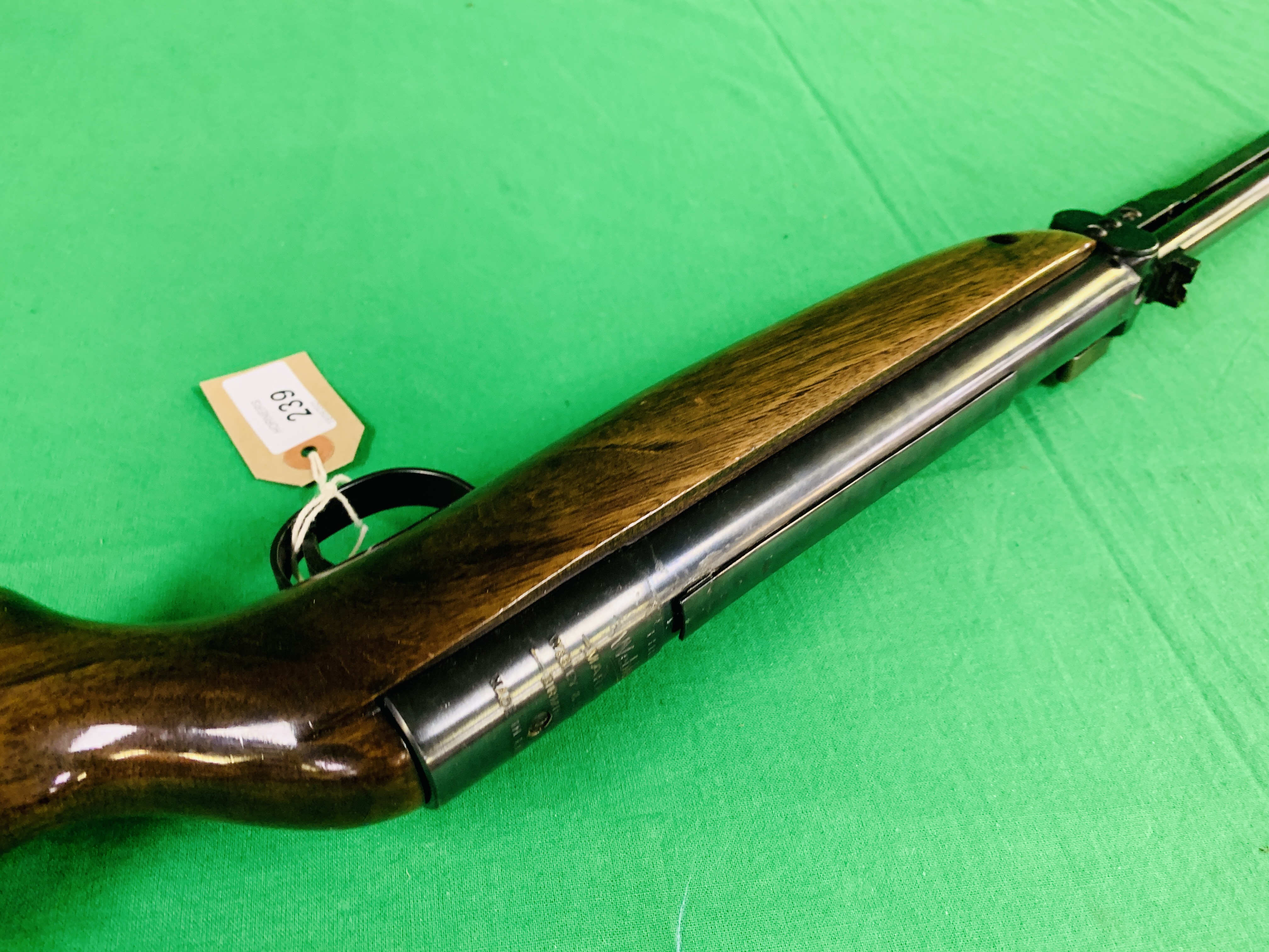 THE WEBLEY MARK 3 UNDER LEVER AIR RIFLE . - Image 8 of 9