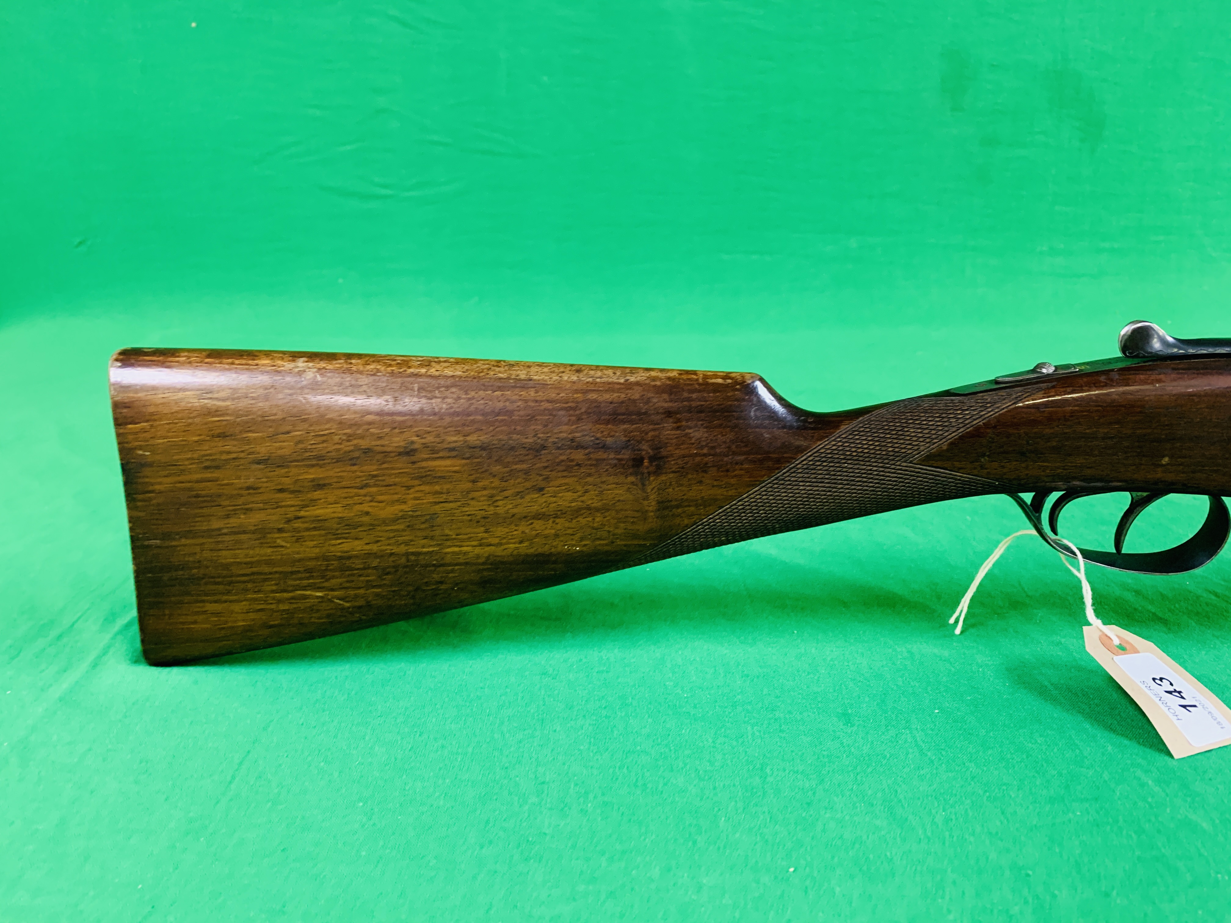 AYA 12 BORE SIDE BY SIDE SHOTGUN #462505 - (ALL GUNS TO BE INSPECTED AND SERVICED BY QUALIFIED - Image 4 of 7