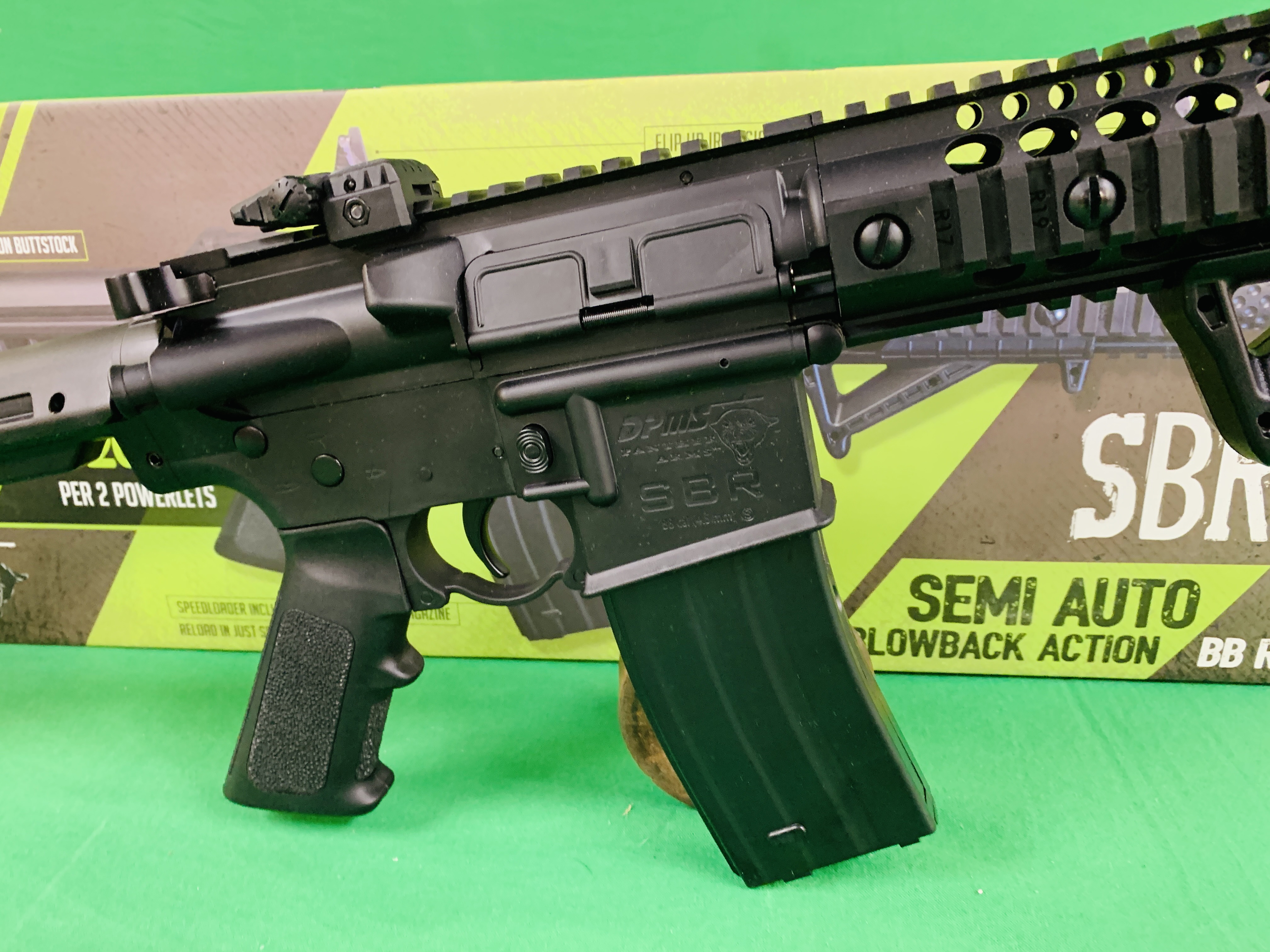 A CROSMAN PANTHER ARMS SBR DPMS SEMI-AUTO BLOWBACK ACTION CO² BB AIR RIFLE BOXED AS NEW - (ALL - Image 3 of 11