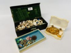 JEWELLERY BOX AND CONTENTS ALONG WITH A VINTAGE GLASS NECKLACE, SNAKE BANGLE,