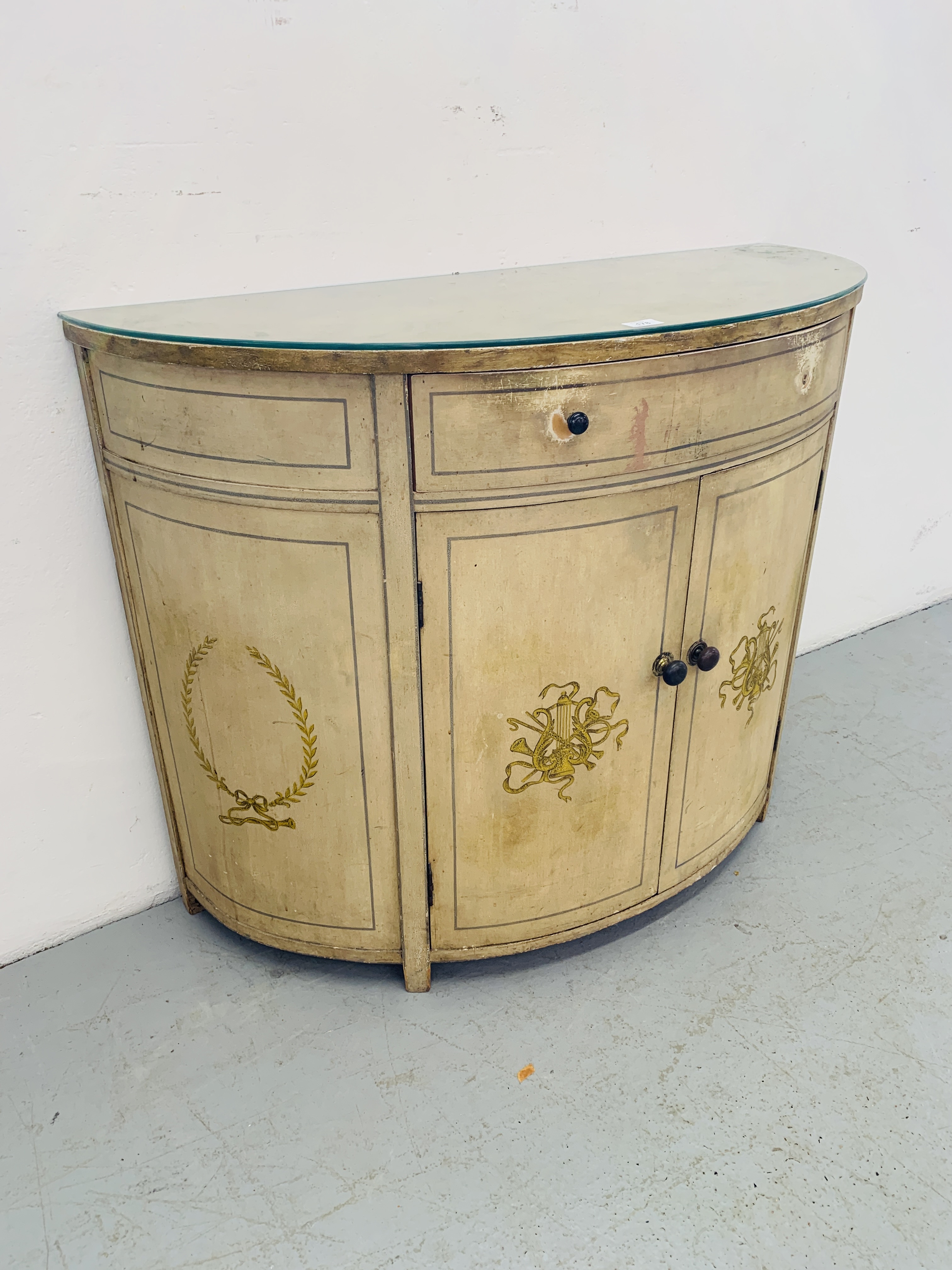 CONTINENTAL STYLE DEMI LUNE SINGLE DRAWER CUPBOARD WITH PAINTED FINISH - Image 3 of 5