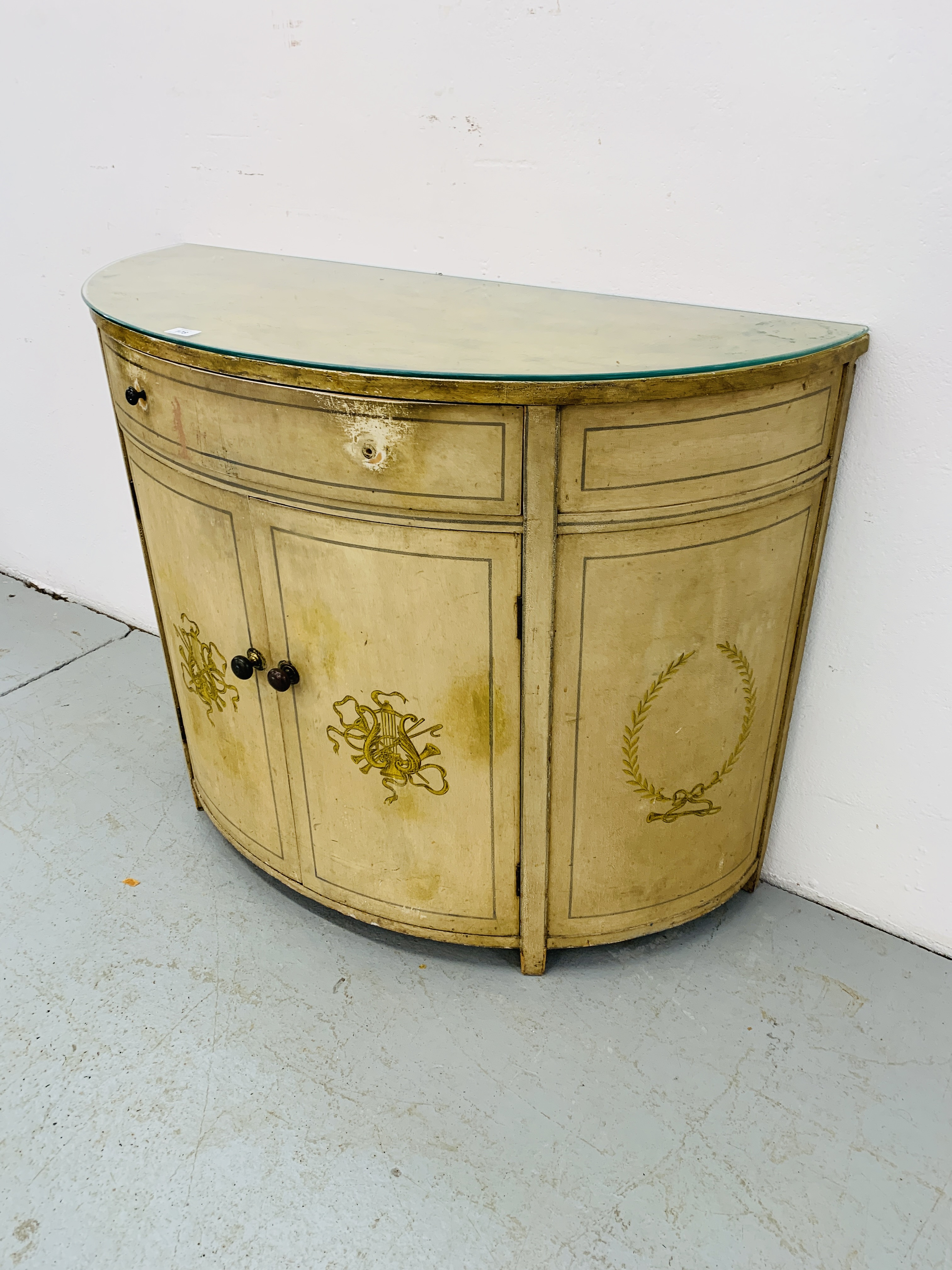 CONTINENTAL STYLE DEMI LUNE SINGLE DRAWER CUPBOARD WITH PAINTED FINISH - Image 4 of 5