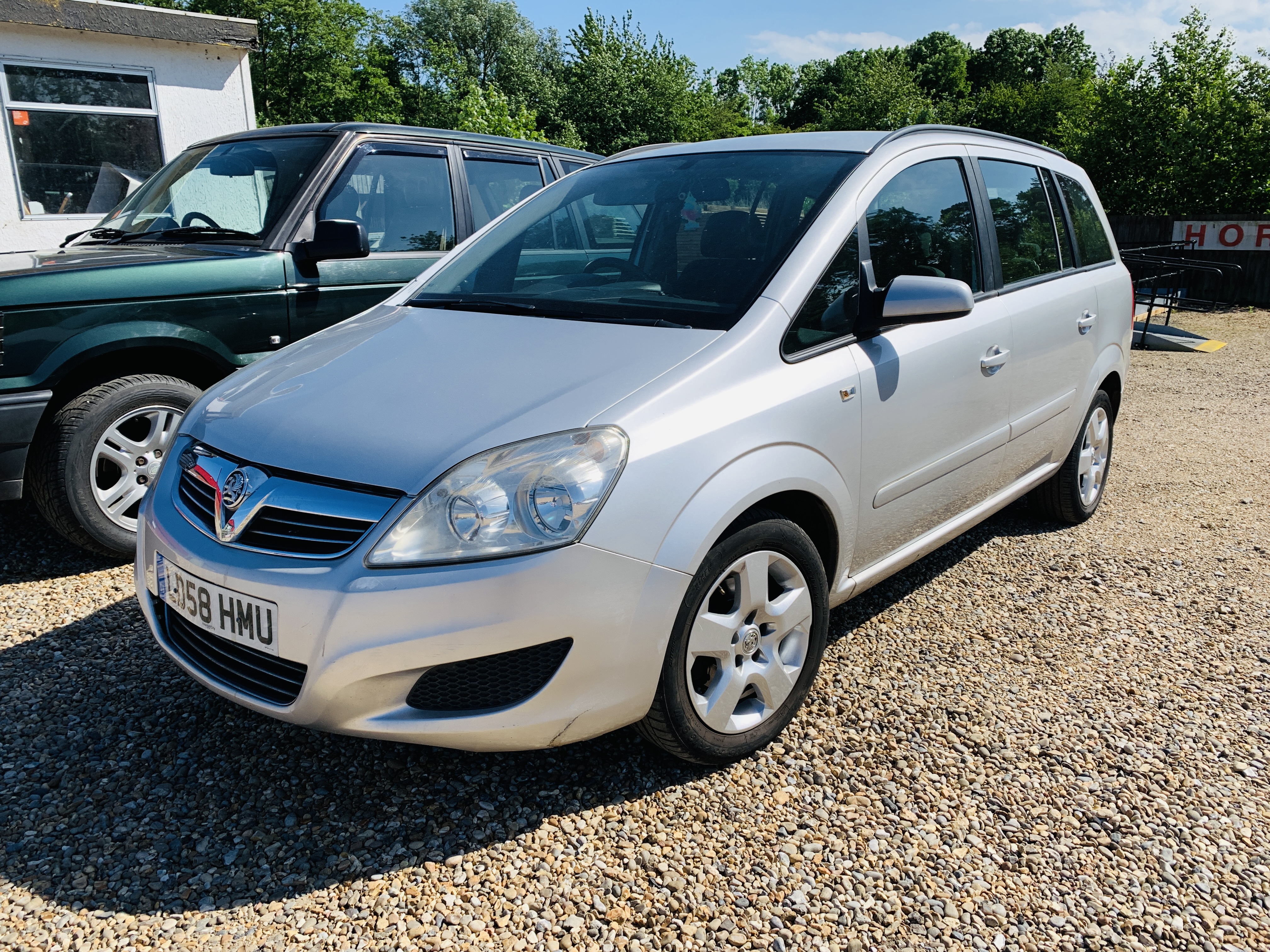 LD58 HMU VAUXALL ZAFIRA EXCLUSIV. 1598CC PETROL. FIRST REGISTERED 25/09/2008. MOT EXPIRY 01/10/2021. - Image 11 of 12