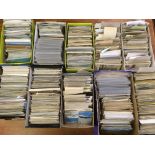LARGE QUANTITY OF OLD TO MODERN POSTCARDS IN TEN BOXES,