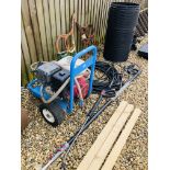 AN IH RS500 PETROL PRESSURE WASHER FITTED WITH HONDA GX 390 ENGINE