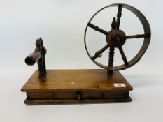 VINTAGE HARDWOOD LACE MAKERS BOBBIN WINDER