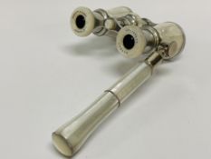 OPERA GLASSES MOTHER OF PEARL DETACHABLE