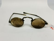 CHINESE SPECTACLES WITH MOONSTONE LENSES