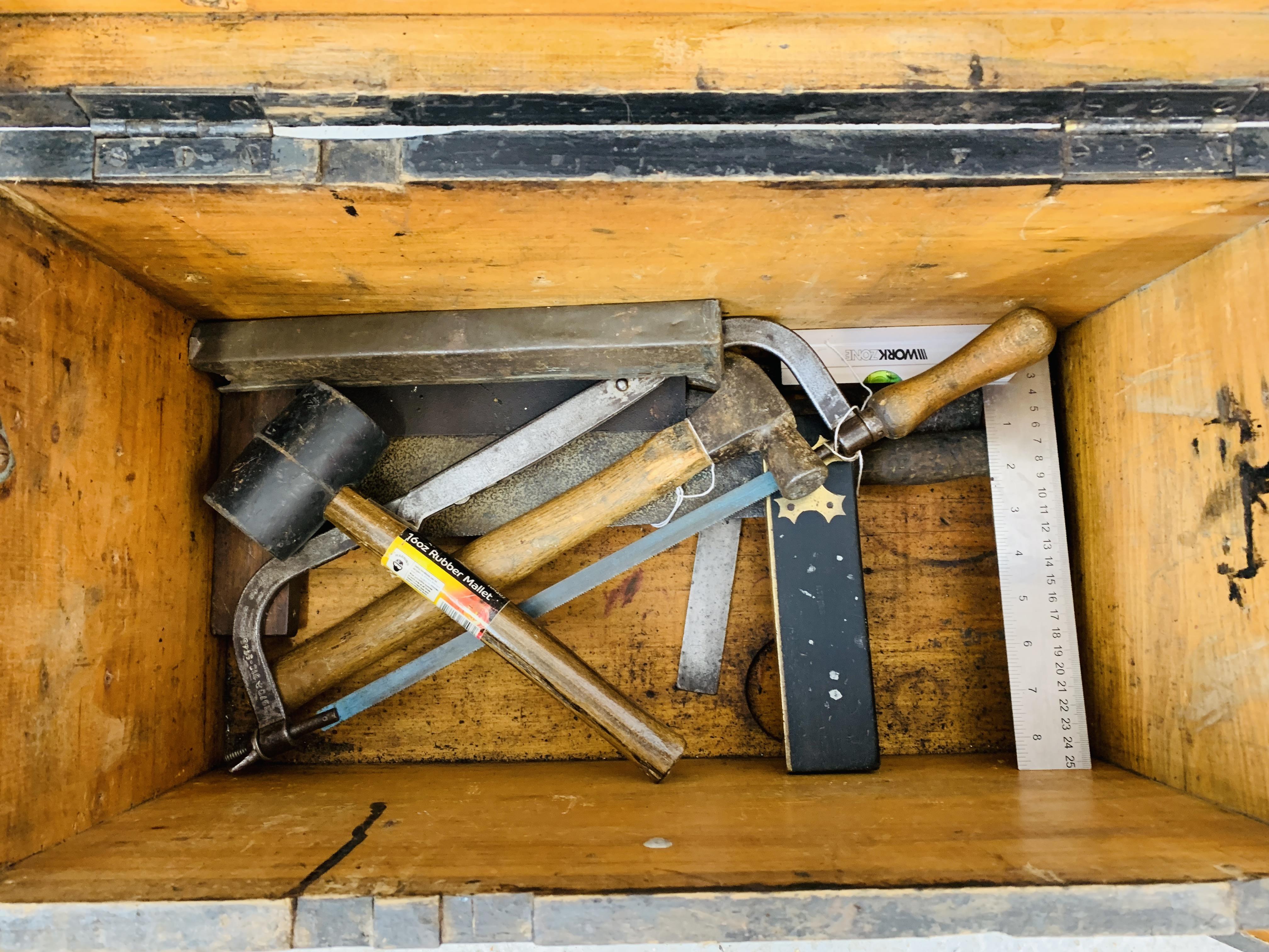 2 WOODEN CARPENTRY BOXES CONTAINING VARIOUS HAND TOOLS TO INCLUDE PLANES, FILES, MEASURES ETC. - Image 3 of 8