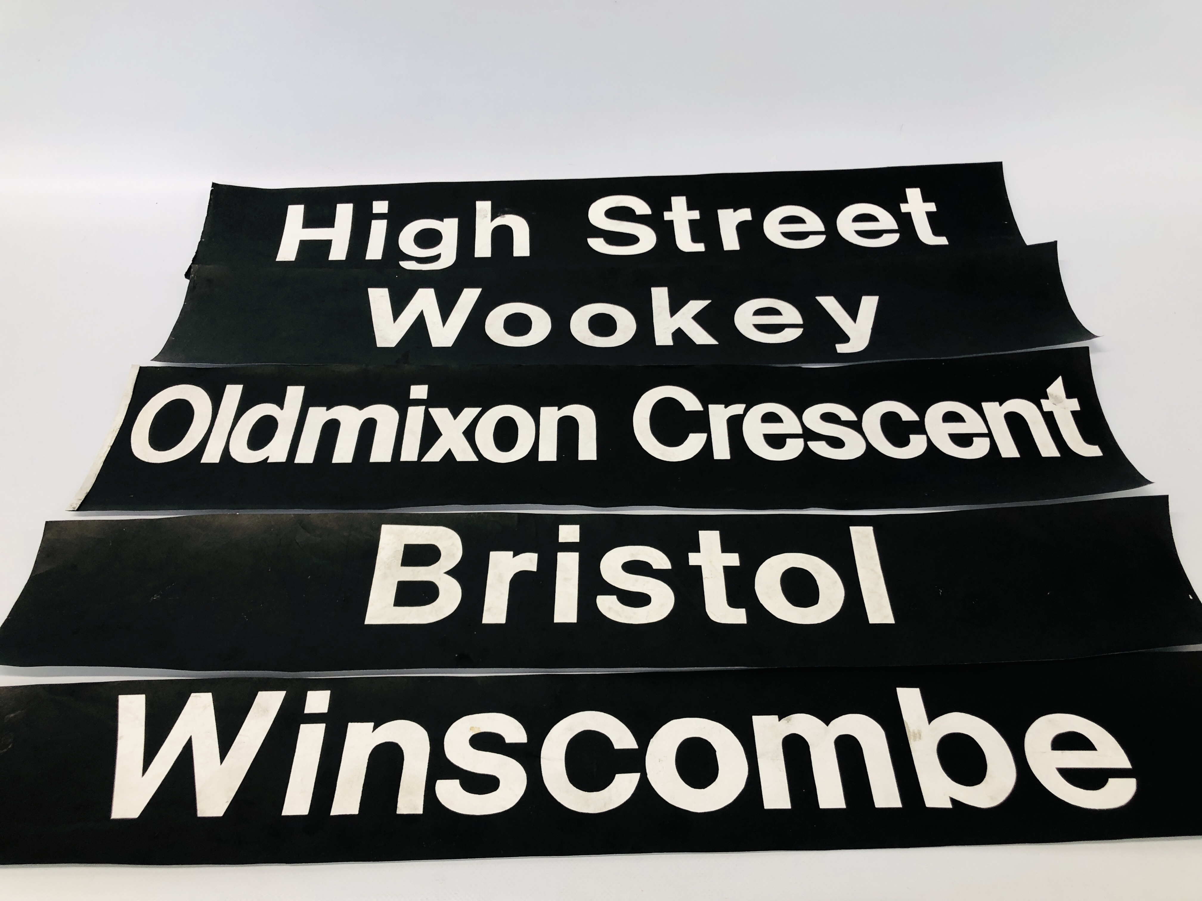 APPROX 30 VINTAGE PAPER WEST COUNTY BUS DESTINATION SIGNS - Image 6 of 7