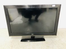 LG 32 INCH TELEVISION & REMOTE - SOLD AS SEEN