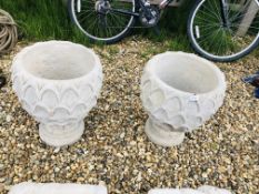 A PAIR OF LARGE PEDESTAL STONEWORK GARDEN PLANTERS WITH PINEAPPLE DETAILED FINISH HEIGHT 48CM