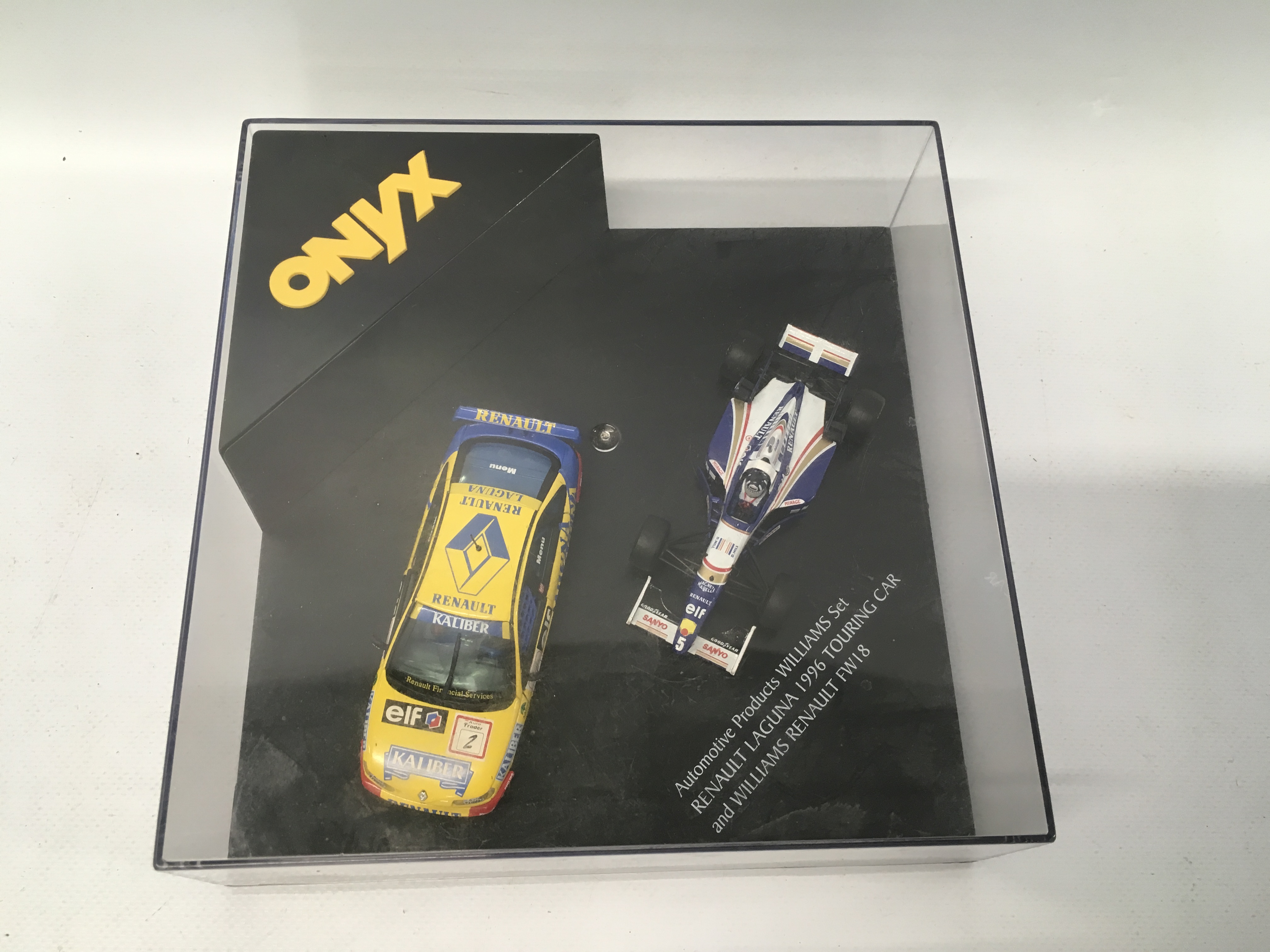 DIE-CAST RACING COLLECTABLE "WINSTON DRAG RACING" BOXED ALONG WITH AN ONYX FORMULA 1 MODELS RENAULT - Image 4 of 5