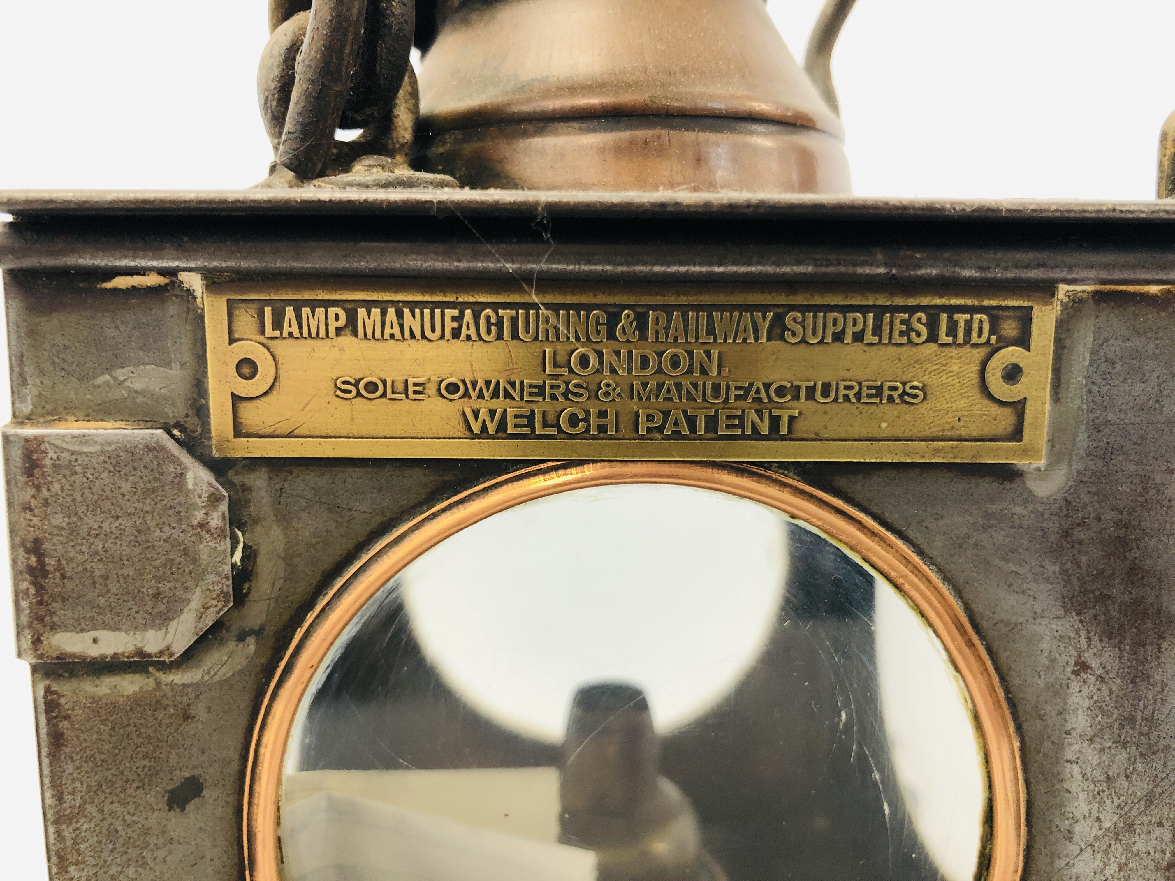 2 X VINTAGE RAILWAY LAMPS "WELCH PATENT" YARMOUTH VAUX & YARMOUTH ST - Image 5 of 13