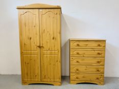 A PINE EFFECT FINISH DOUBLE WARDROBE AND MATCHING FIVE DRAWER CHEST (WARDROBE W 96CM, H 184CM,