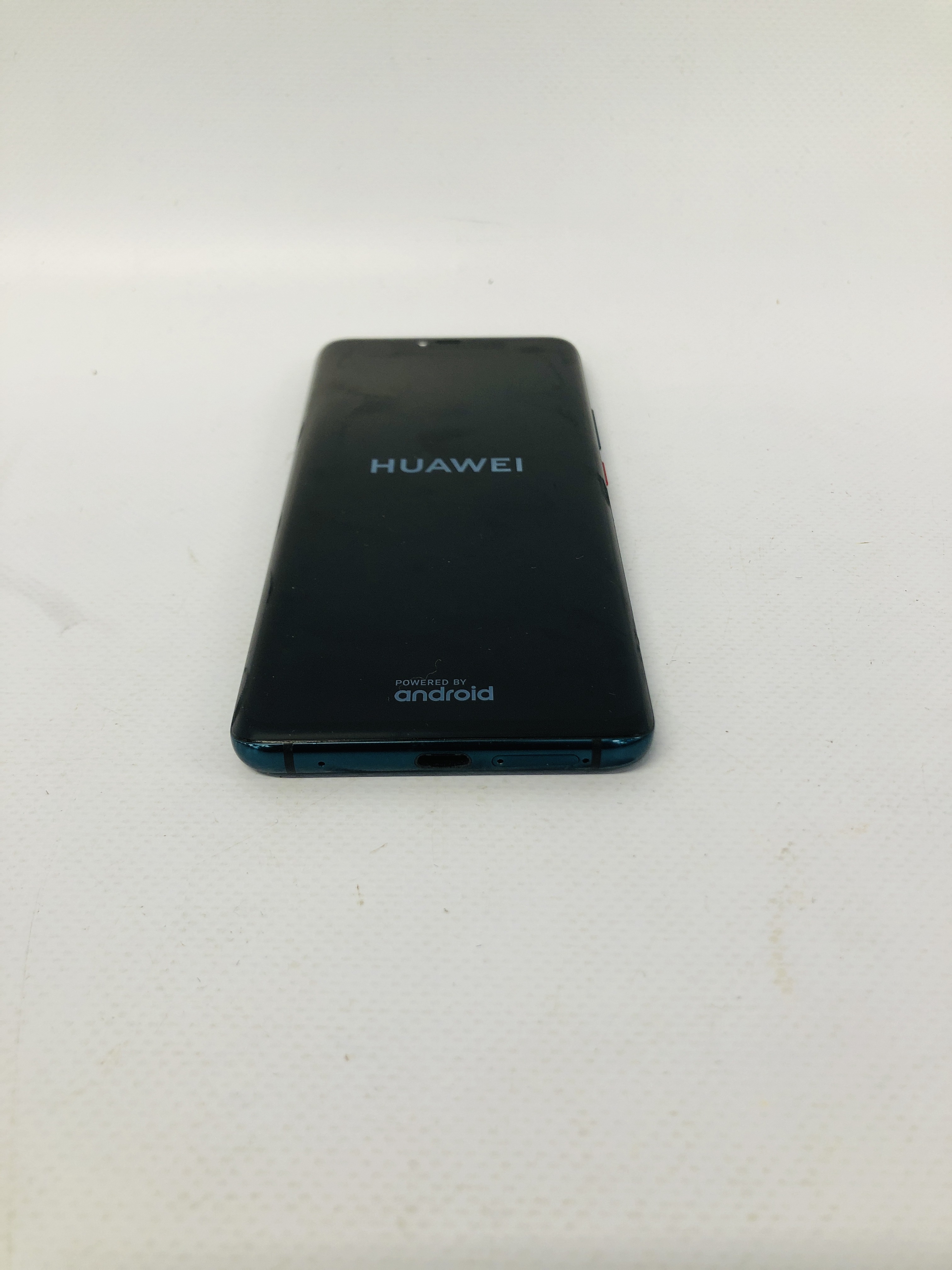 A HUAWEI LYA-L09 SMARTPHONE - SOLD AS SEEN - NO GUARANTEE OF CONNECTIVITY - Image 2 of 3