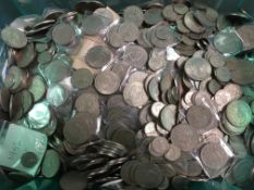 COINS: LARGE TUB CUPRO-NICKEL GB HALF CROWNS, TWO SHILLINGS, SHILLINGS, SIXPENCES,