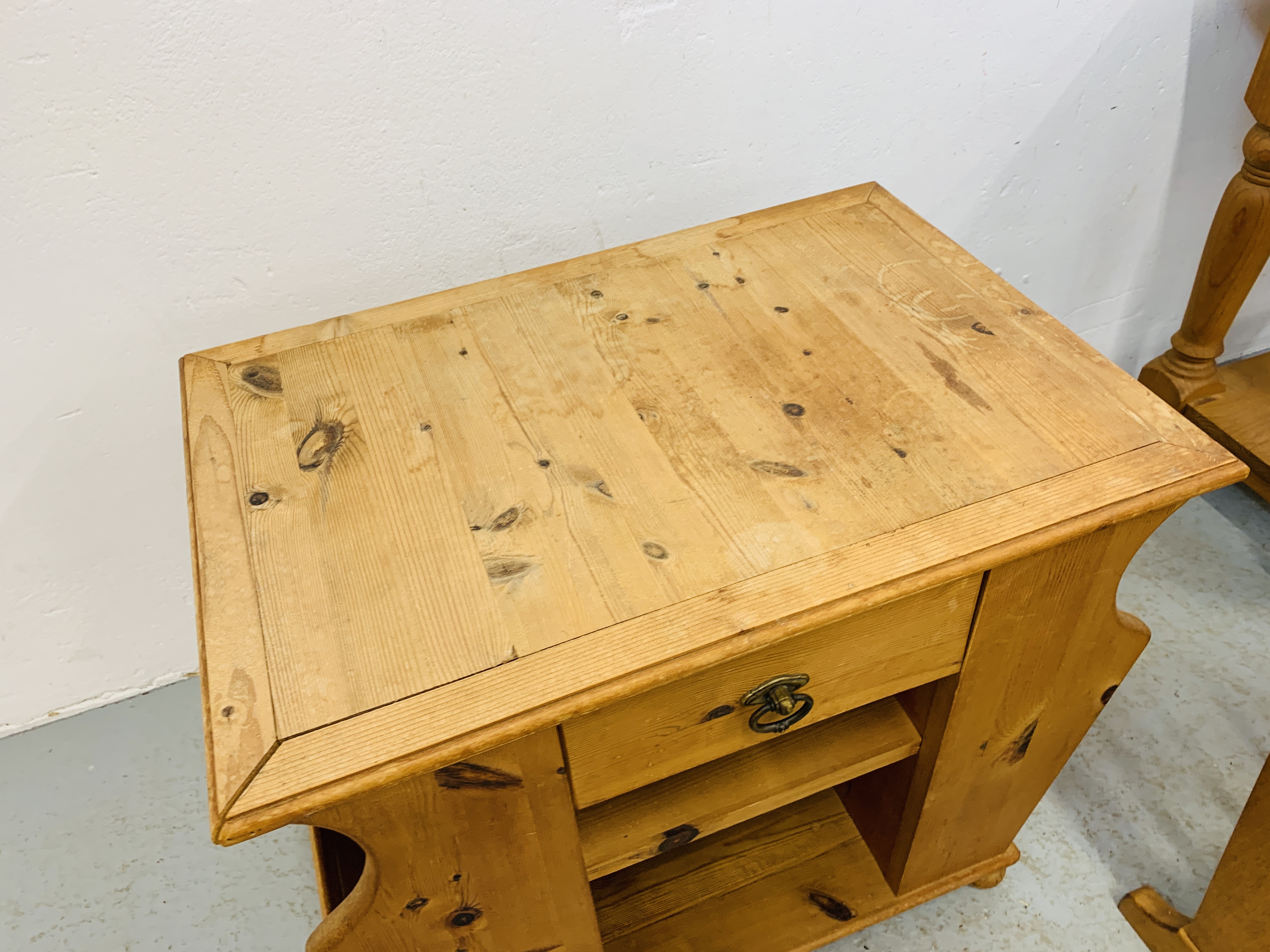 SMALL SOLID WAXED PINE SINGLE DRAWER BEDSIDE STAND, - Image 3 of 5