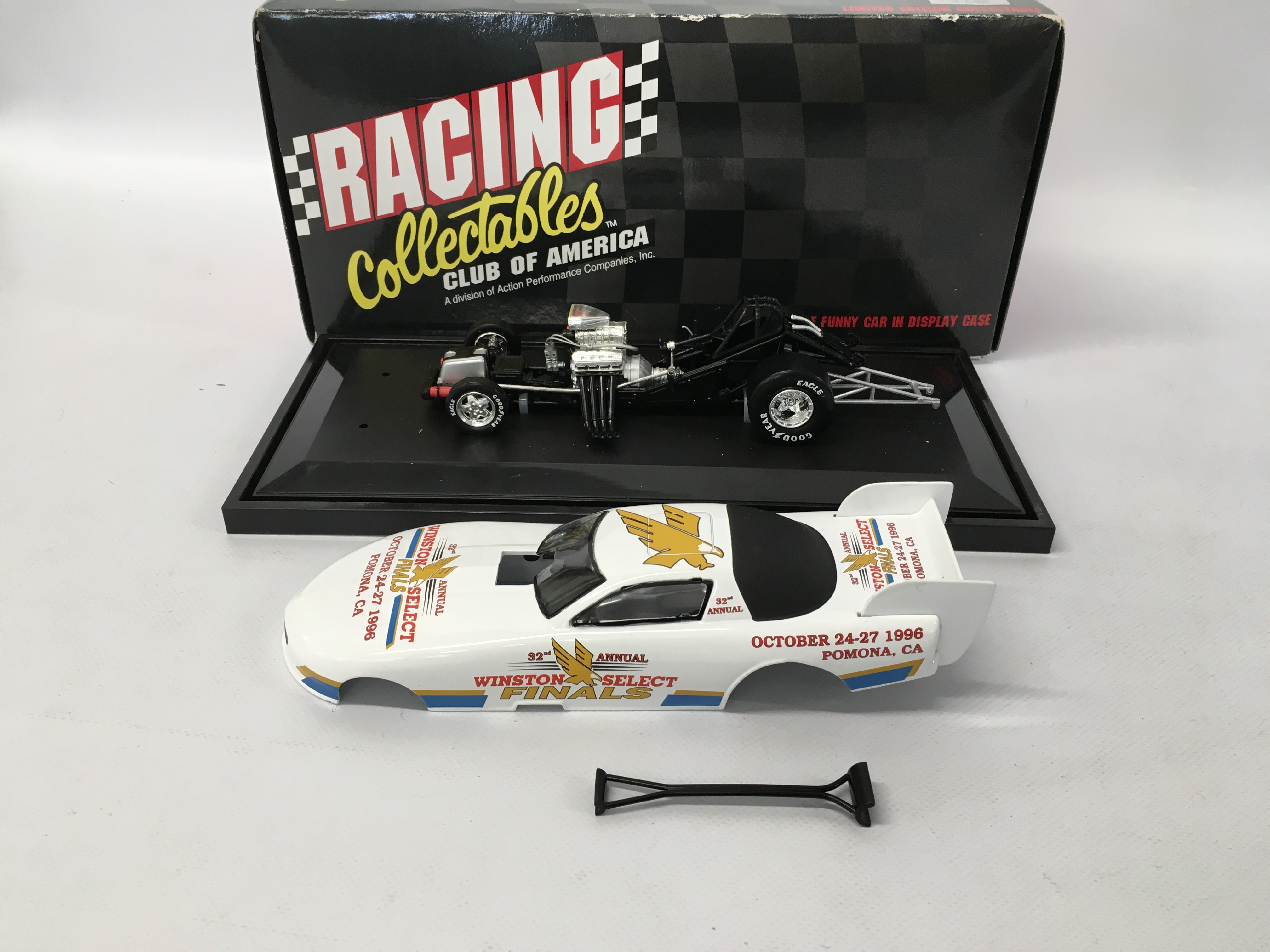DIE-CAST RACING COLLECTABLE "WINSTON DRAG RACING" BOXED ALONG WITH AN ONYX FORMULA 1 MODELS RENAULT - Image 2 of 5