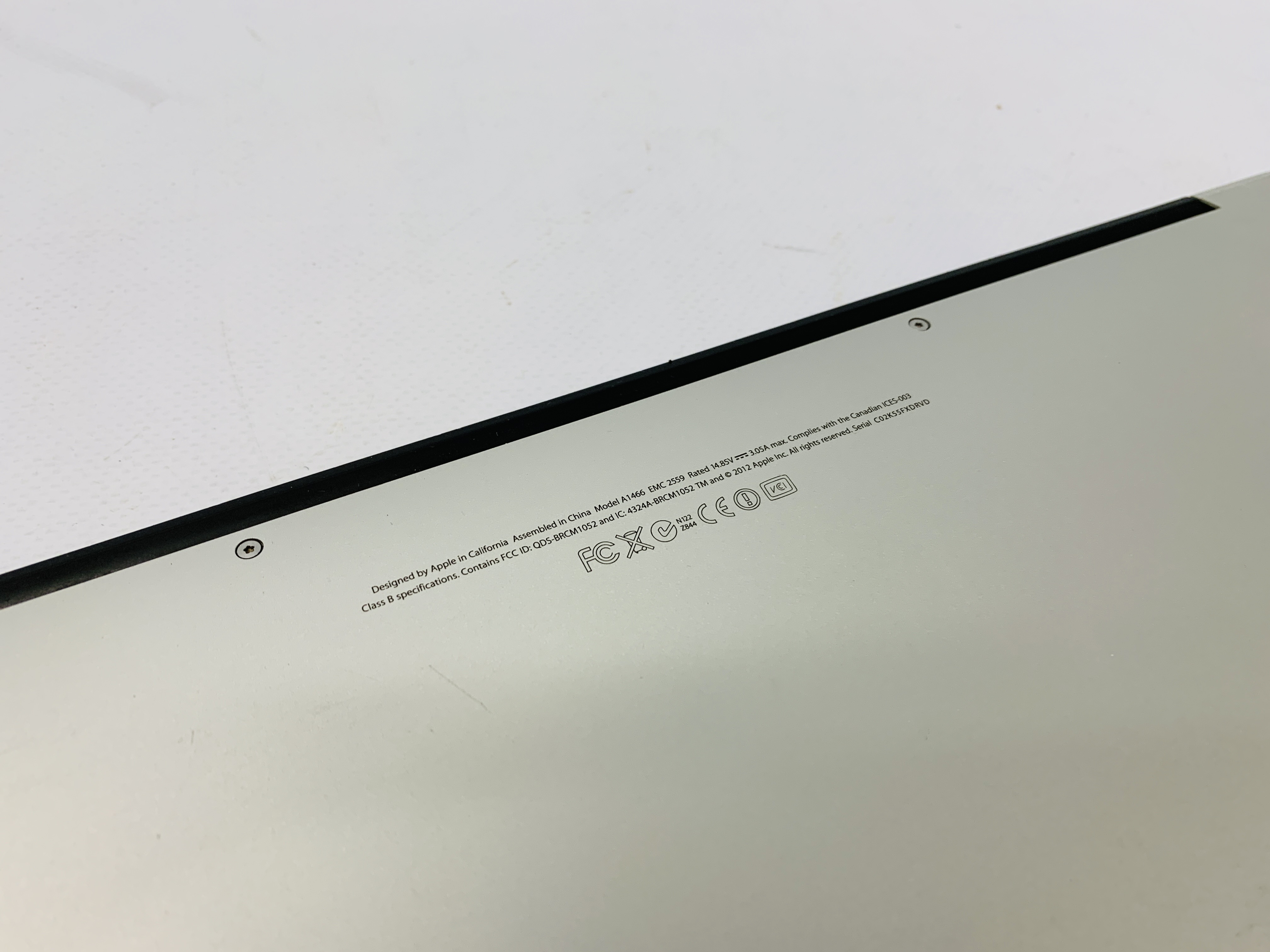 APPLE MACBOOK AIR LAPTOP COMPUTER MODEL A1466 (NO CAHRGER) (S/N C02K55FXDRVD) - SOLD AS SEEN - NO - Image 6 of 6