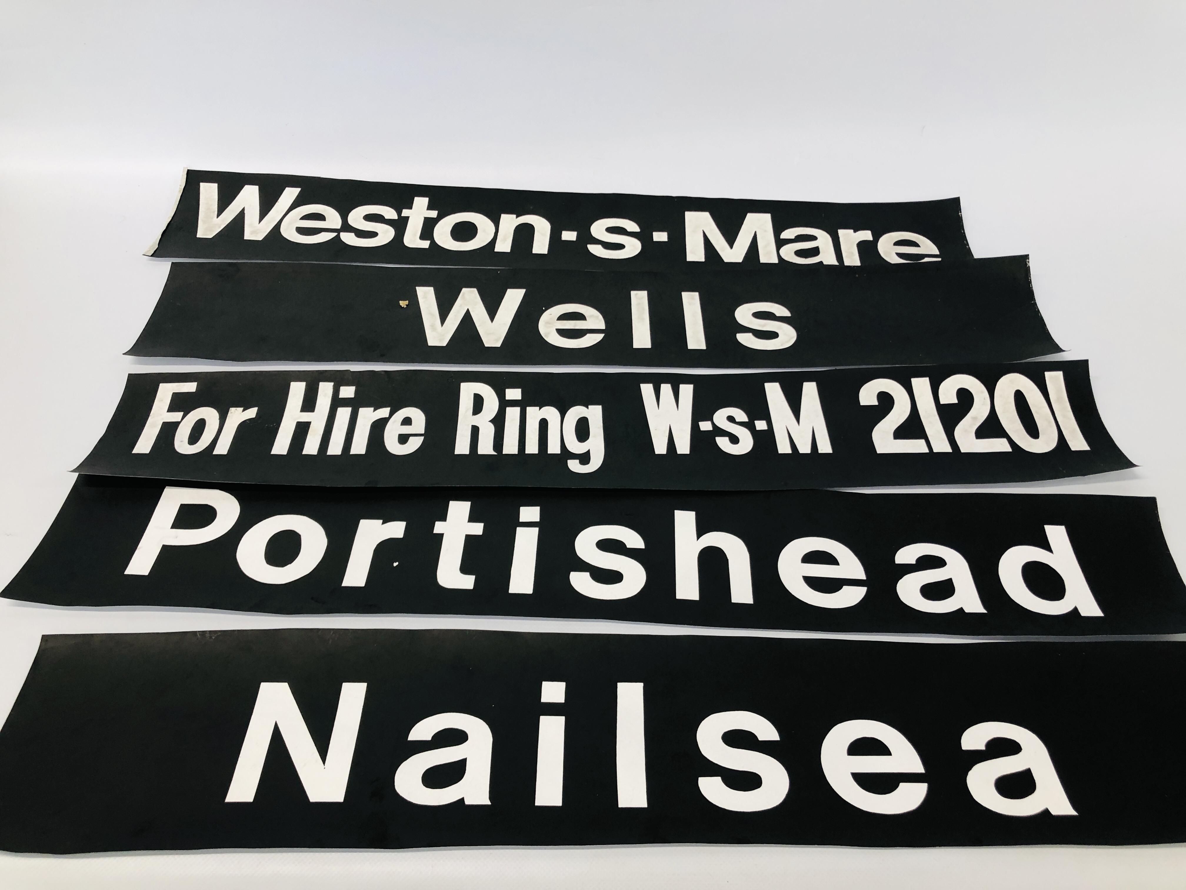 APPROX 30 VINTAGE PAPER WEST COUNTY BUS DESTINATION SIGNS - Image 7 of 7