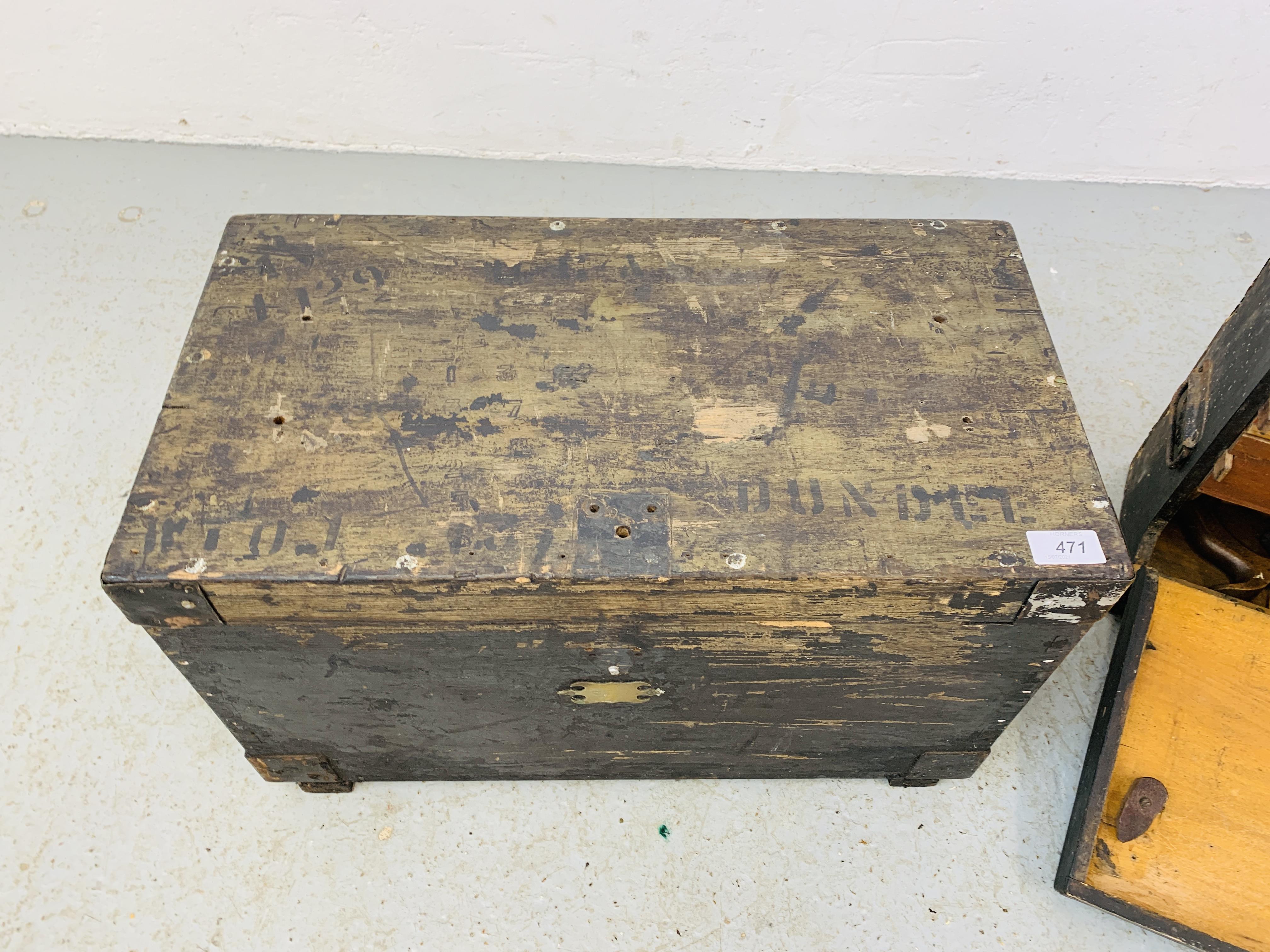 2 WOODEN CARPENTRY BOXES CONTAINING VARIOUS HAND TOOLS TO INCLUDE PLANES, FILES, MEASURES ETC. - Image 2 of 8