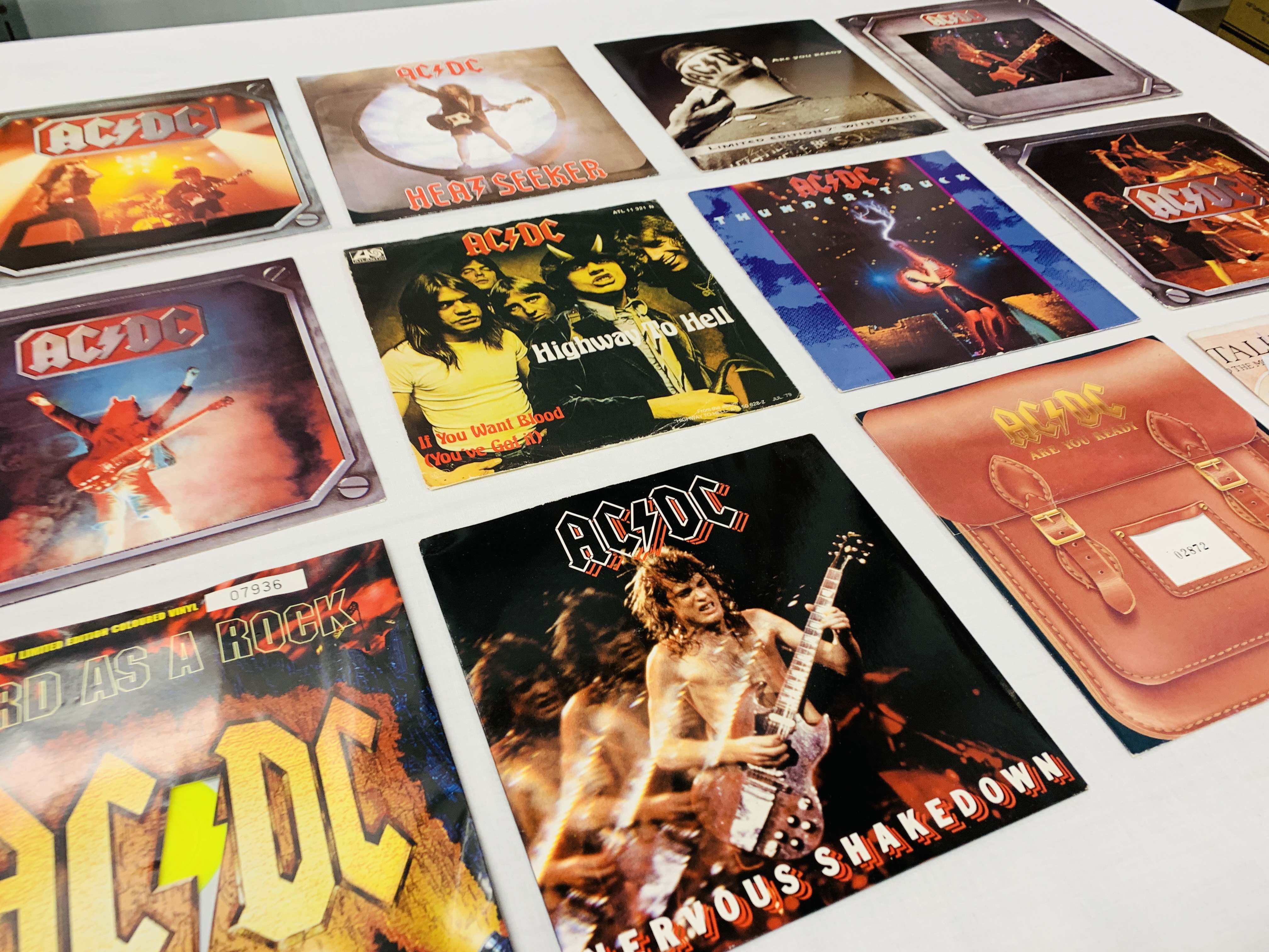 COLLECTION OF 11 ACDC 45RPM SINGLES - Image 5 of 9