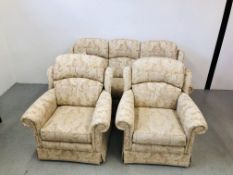 TRADITIONAL CREAM UPHOLSTERED 3 PIECE SUITE COMPRISING 2 ARMCHAIRS & A 3 SEATER SOFA