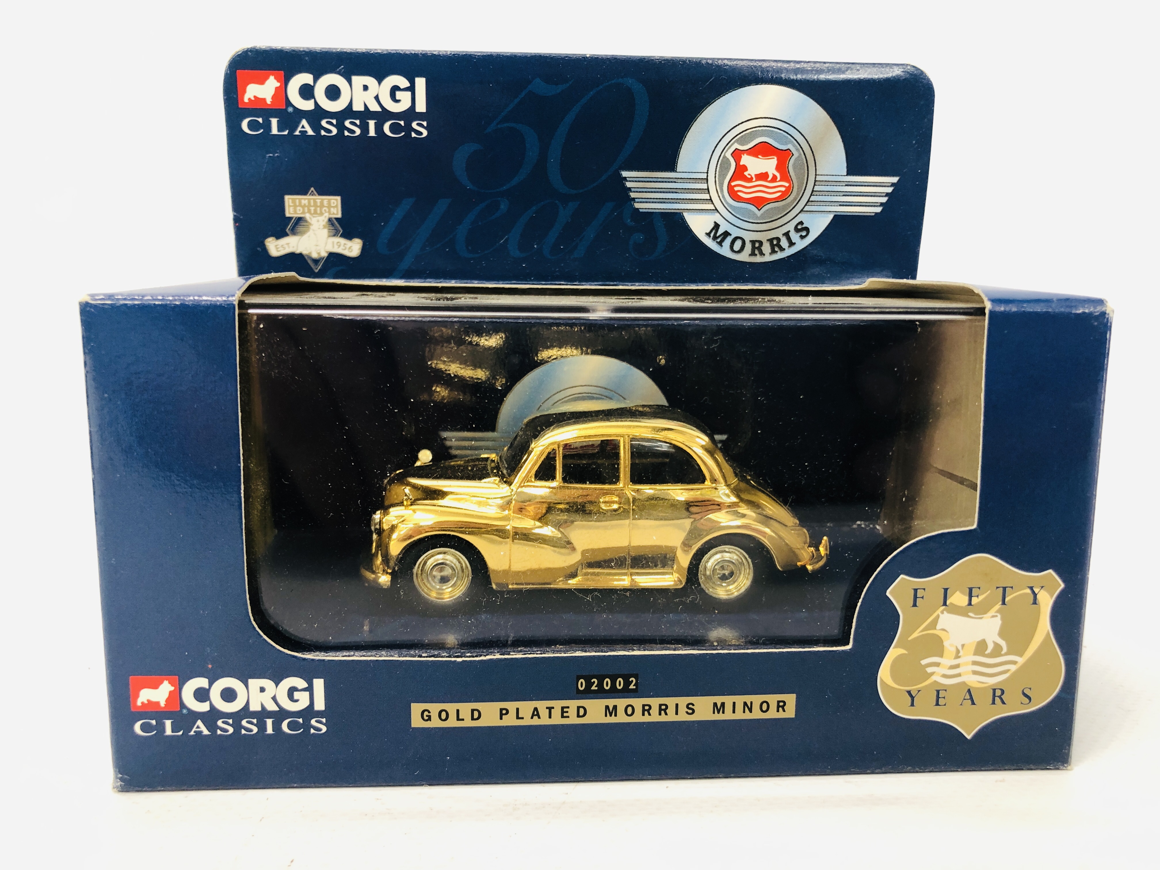 CORGI CLASSICS THE CONNOISSEUR COLLECTION SELNEC BEDFORD VAL 35303 ALONG WITH A GOLD PLATED MORRIS - Image 2 of 5