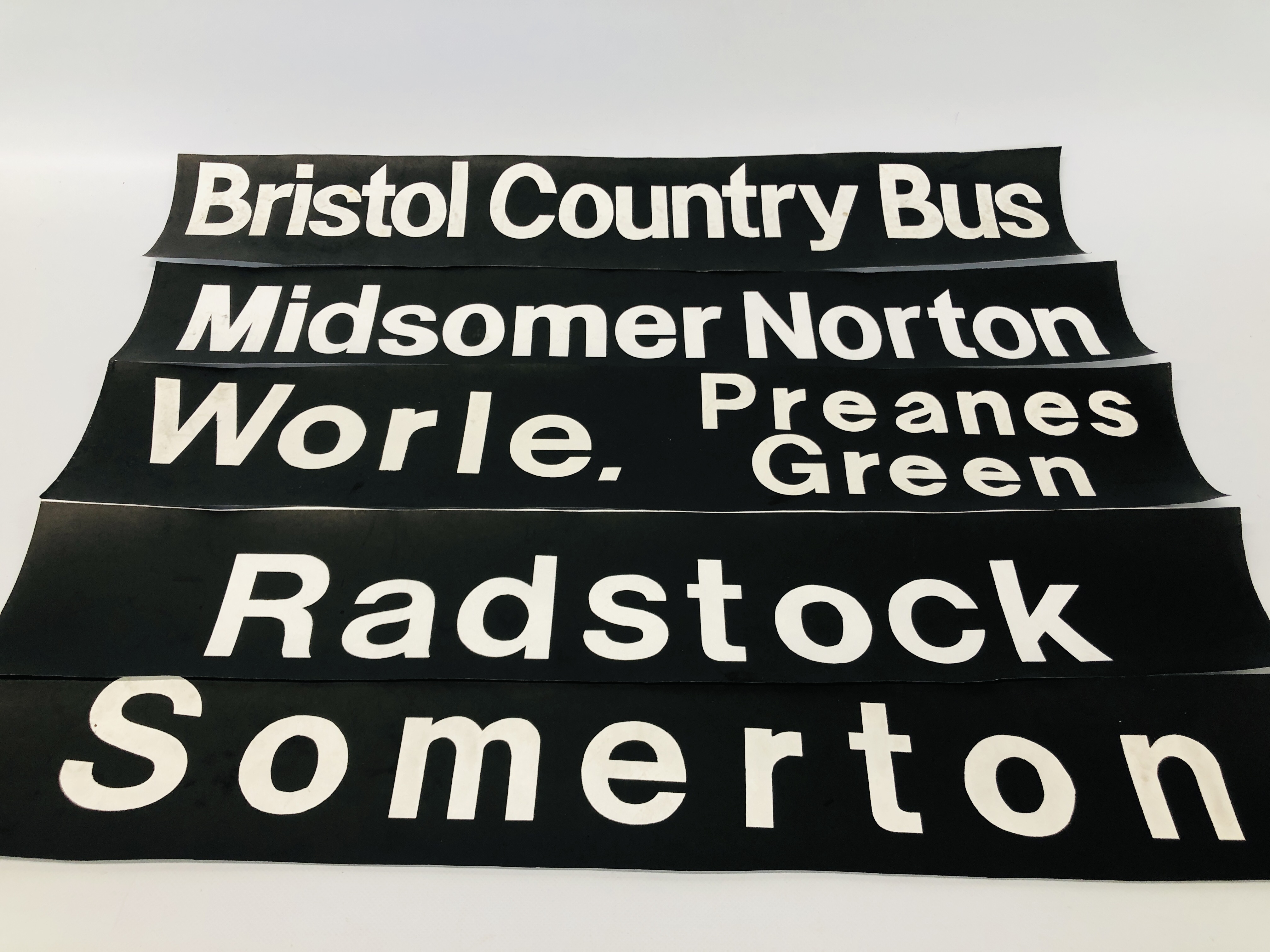 APPROX 30 VINTAGE PAPER WEST COUNTY BUS DESTINATION SIGNS - Image 4 of 7