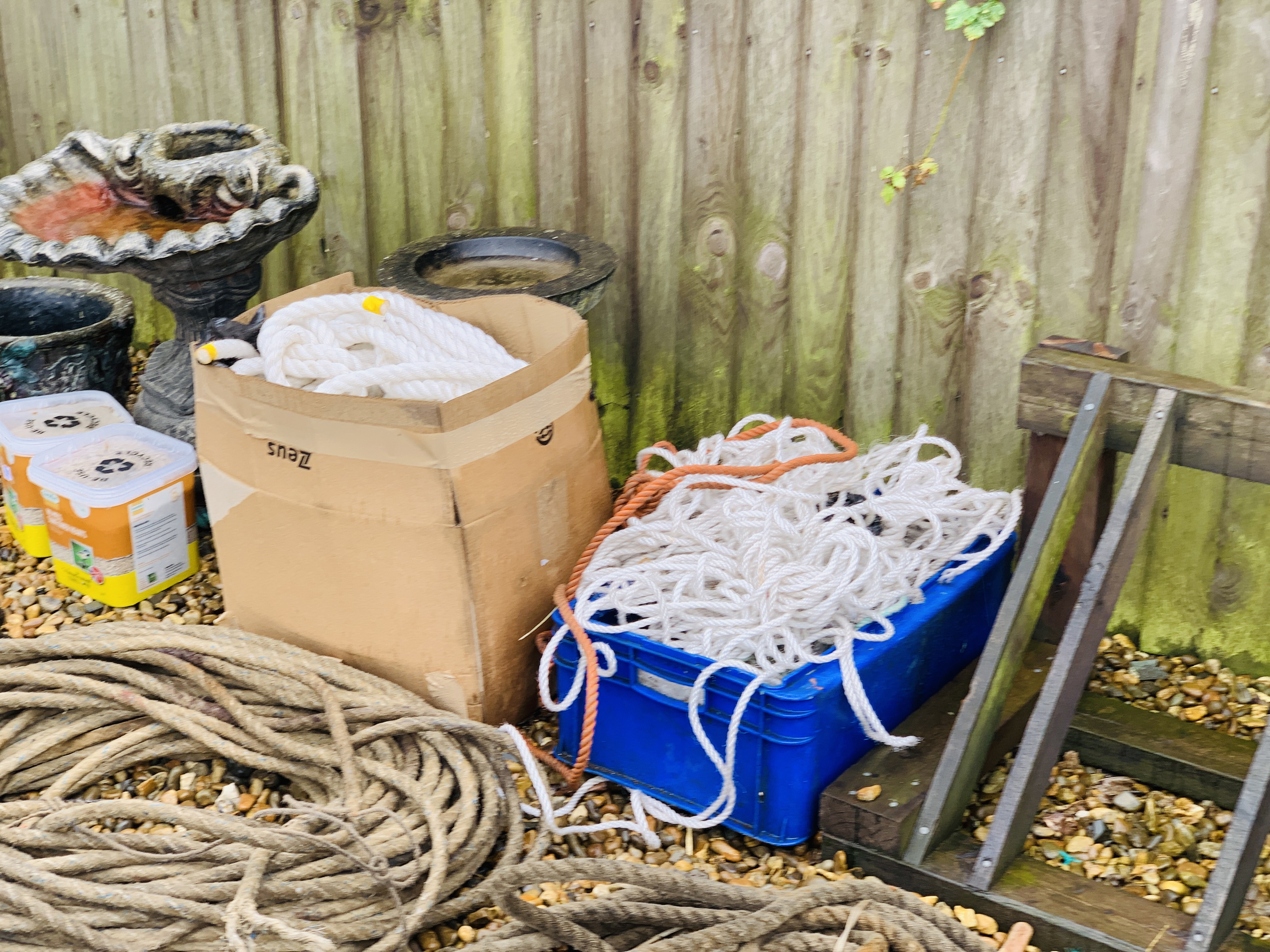 APPROX 18 COILS OF VARIOUS NYLON & SISAL ROPE - Image 15 of 15