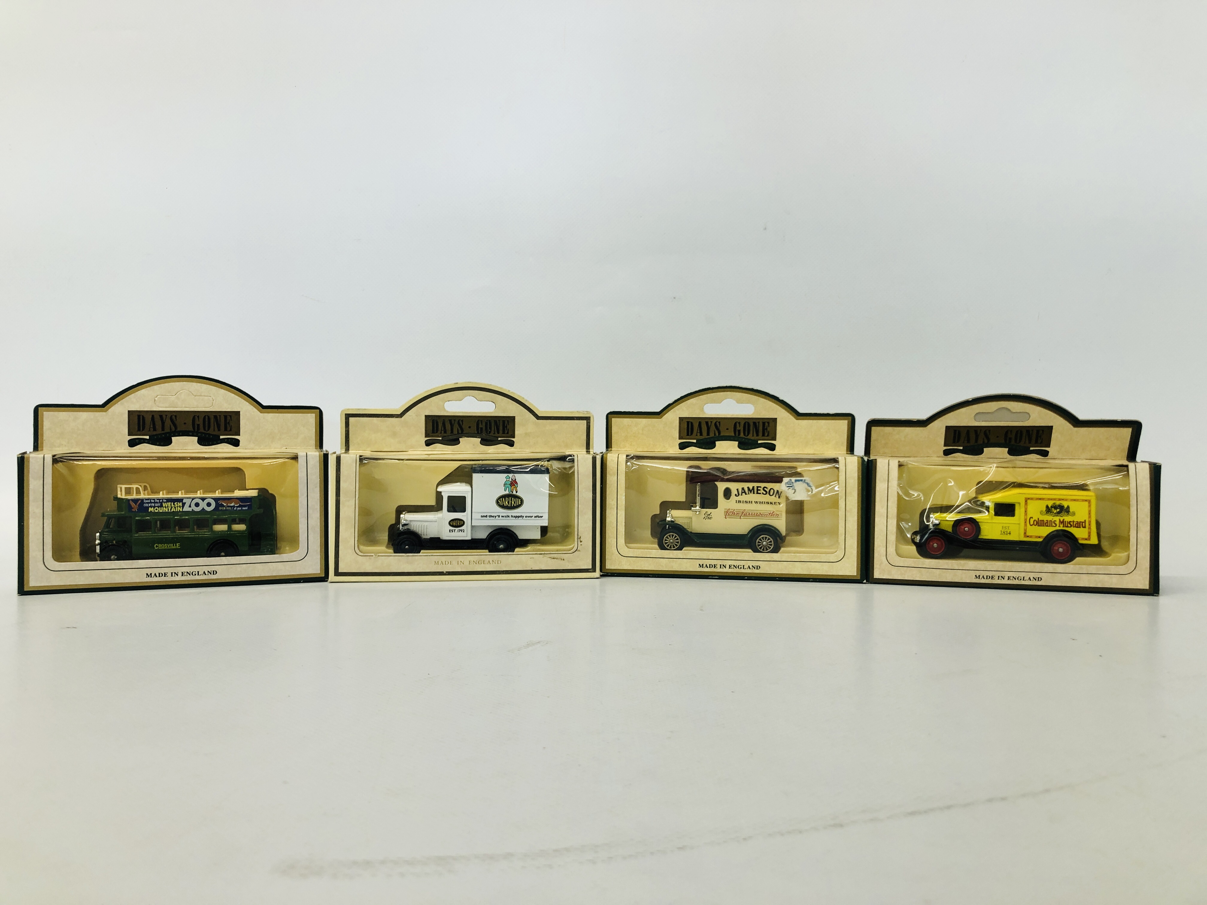 COLLECTION OF DAYS GONE COLLECTORS DIE-CAST MODEL VEHICLES IN ORIGINAL BOXES - Image 10 of 10